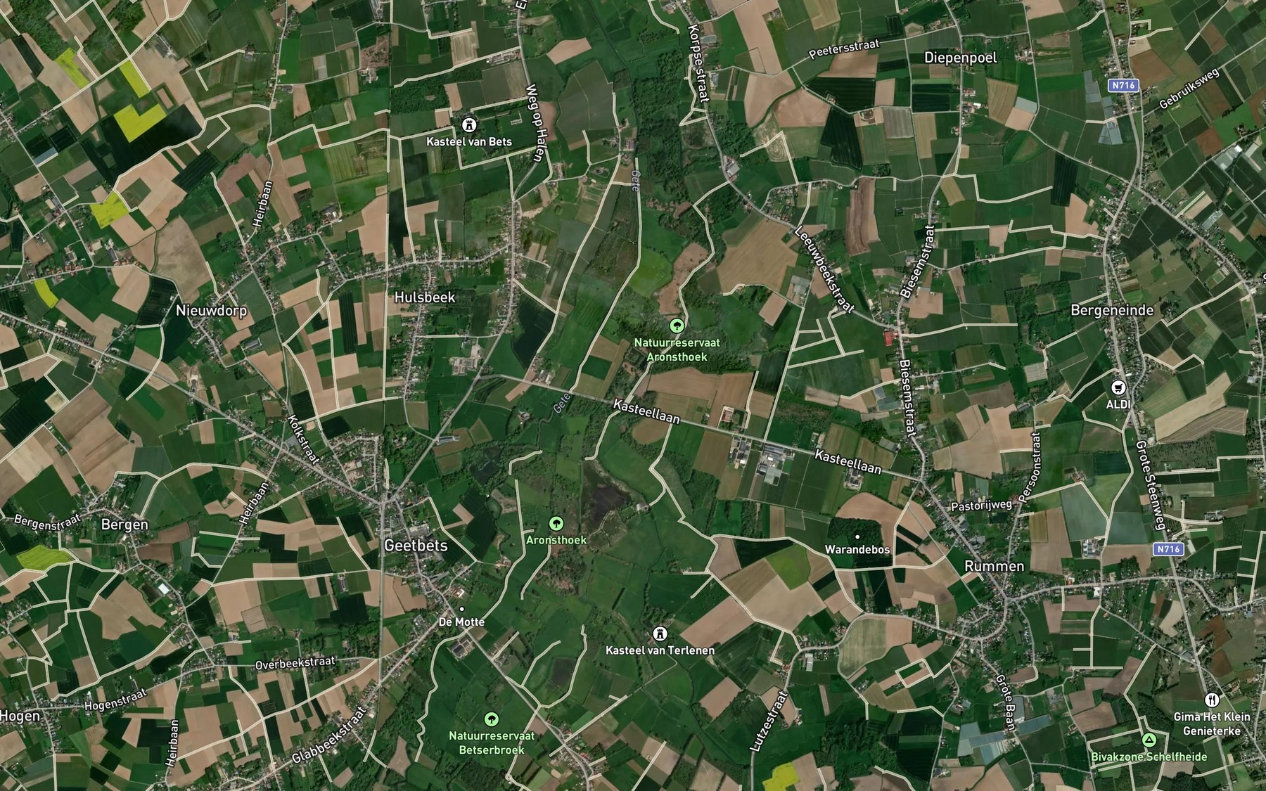 Satellite map of the Graes