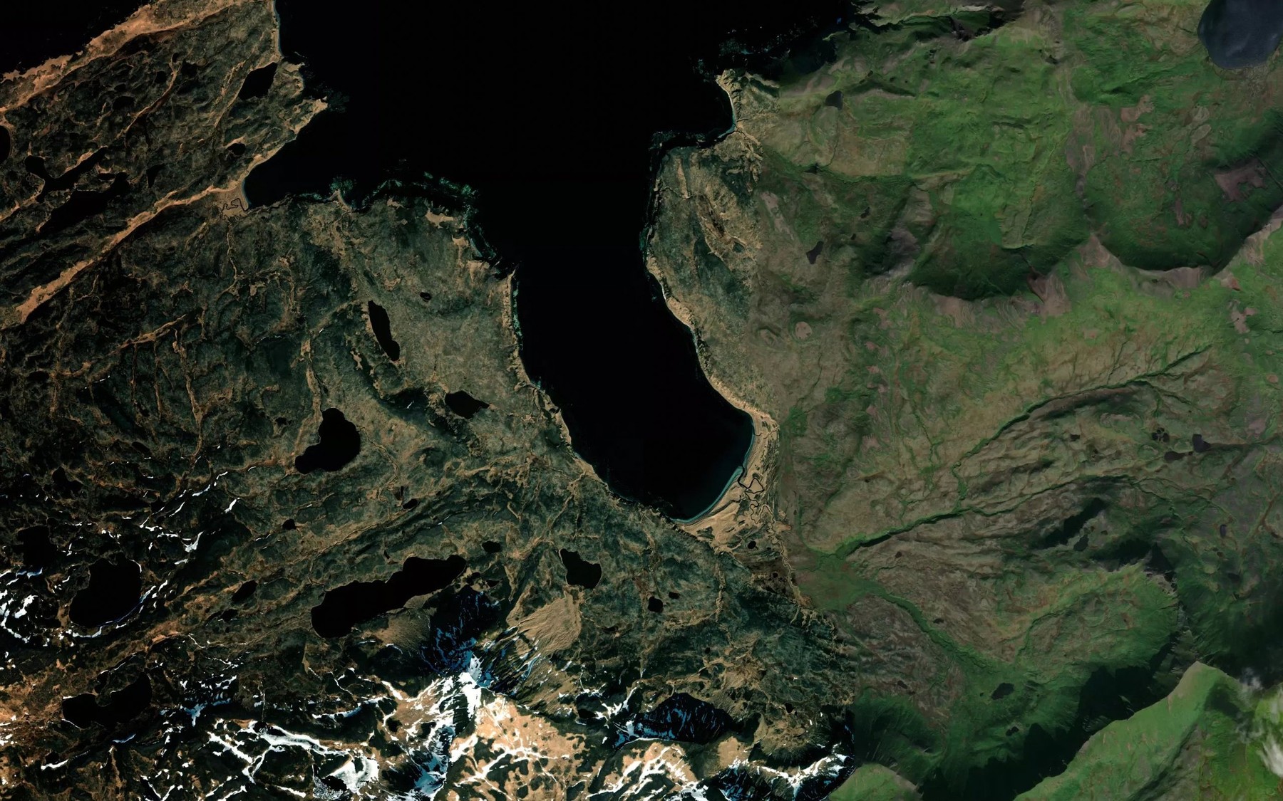 Satellite map of the Amunaxax