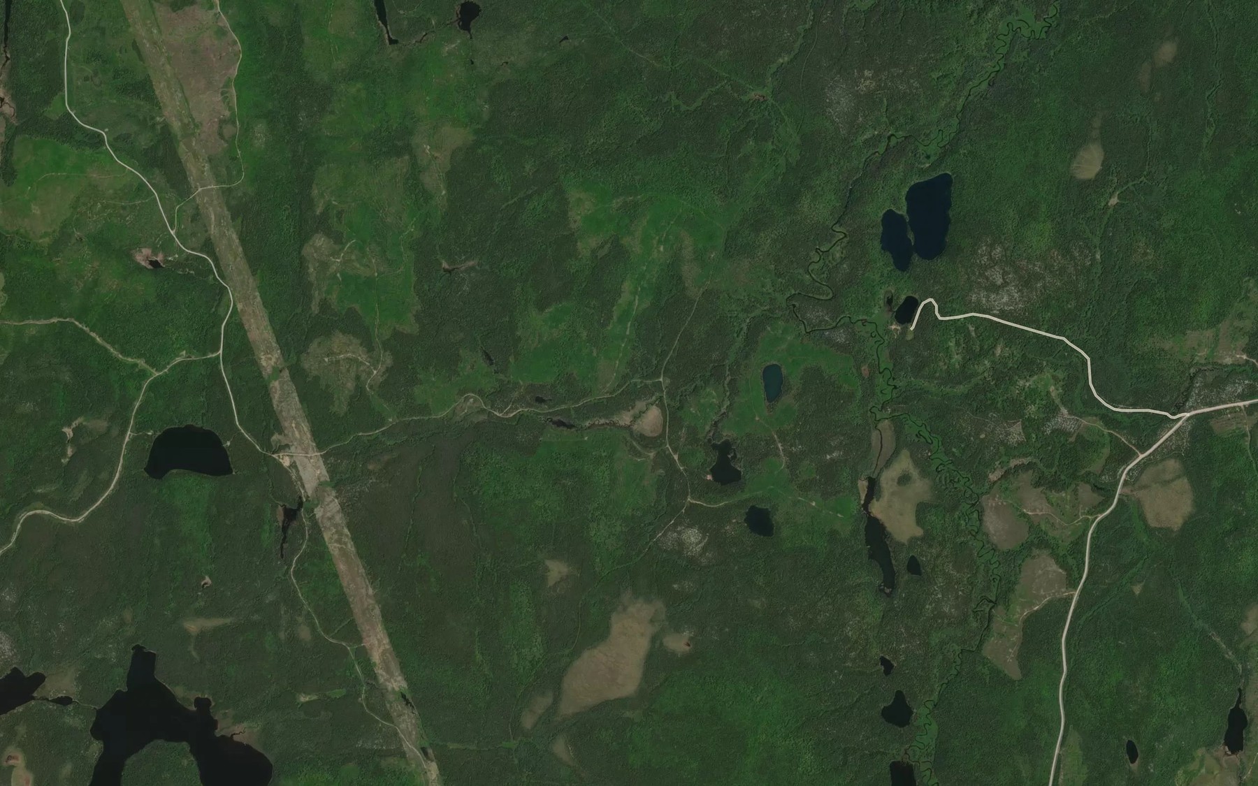 Satellite map of the Lac de la Quenouille
