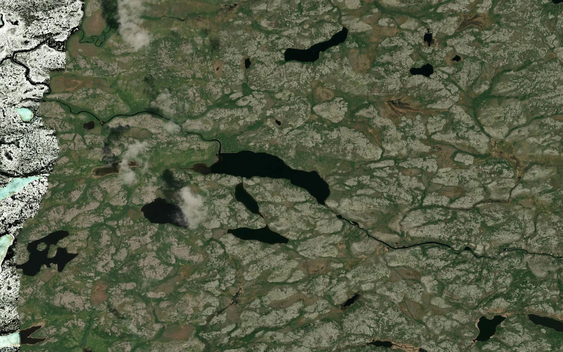 Satellite map of the Lac Awipuskasich