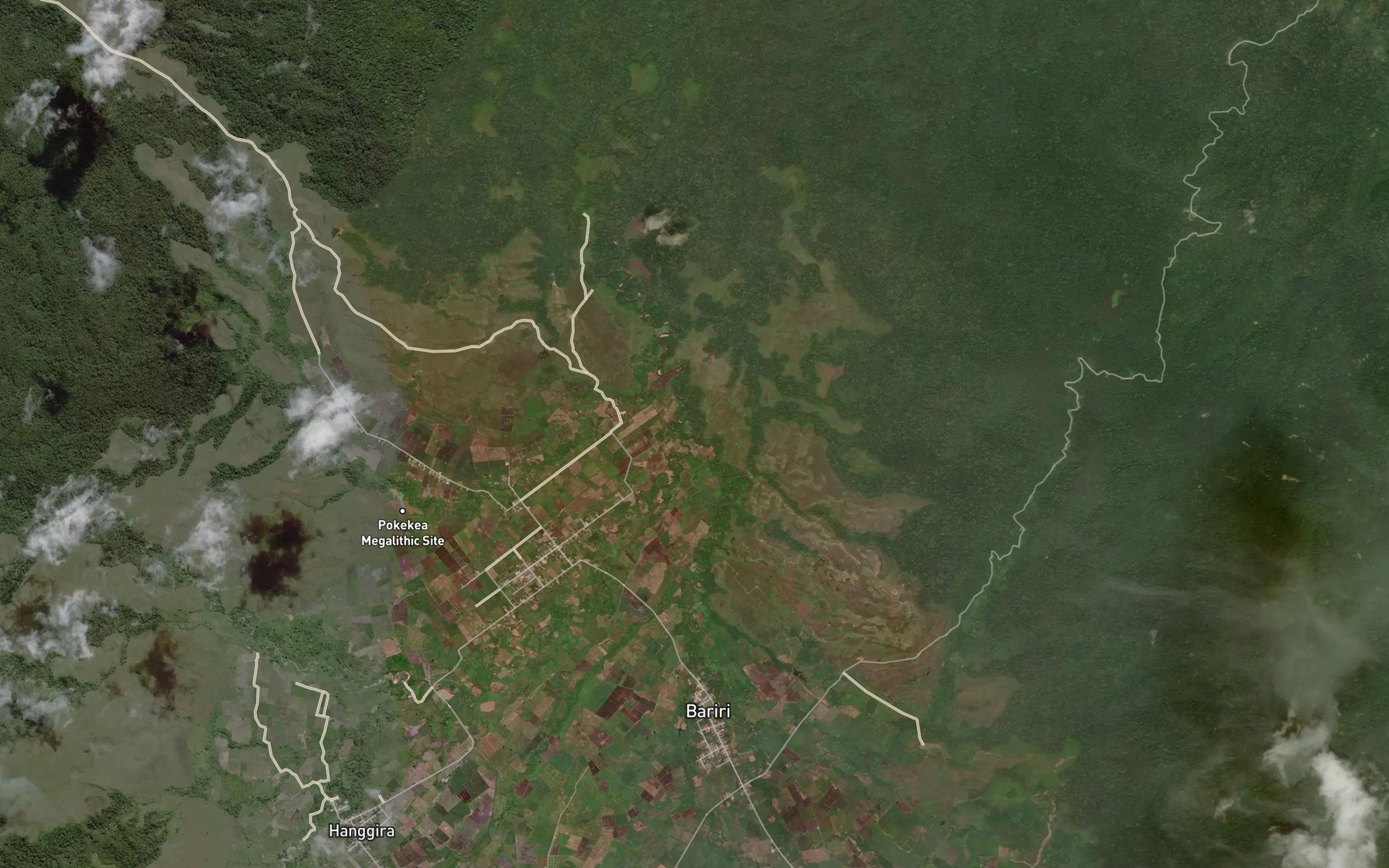 Satellite map of the Uwei Lengi