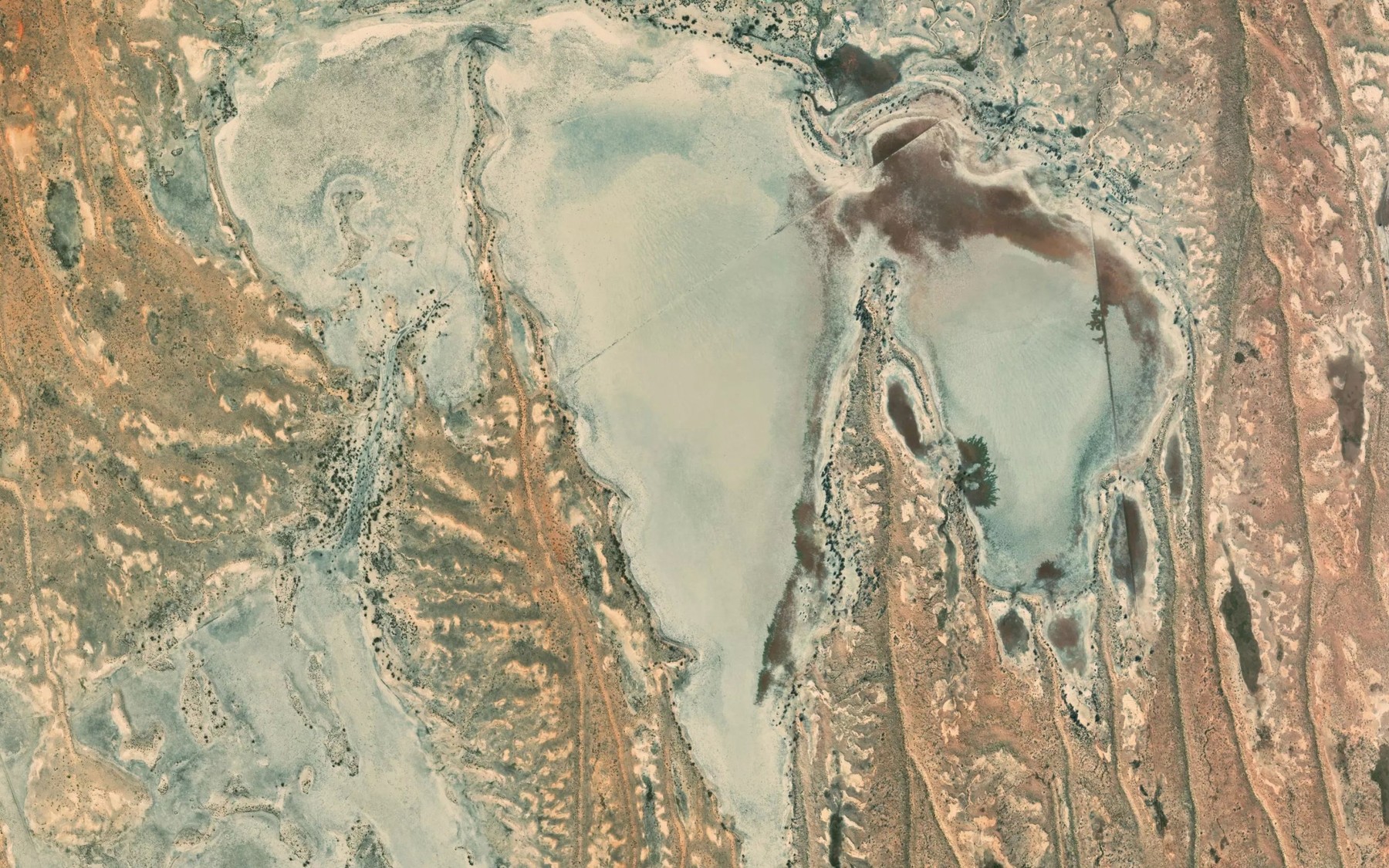 Satellite map of the Lake MacNamara