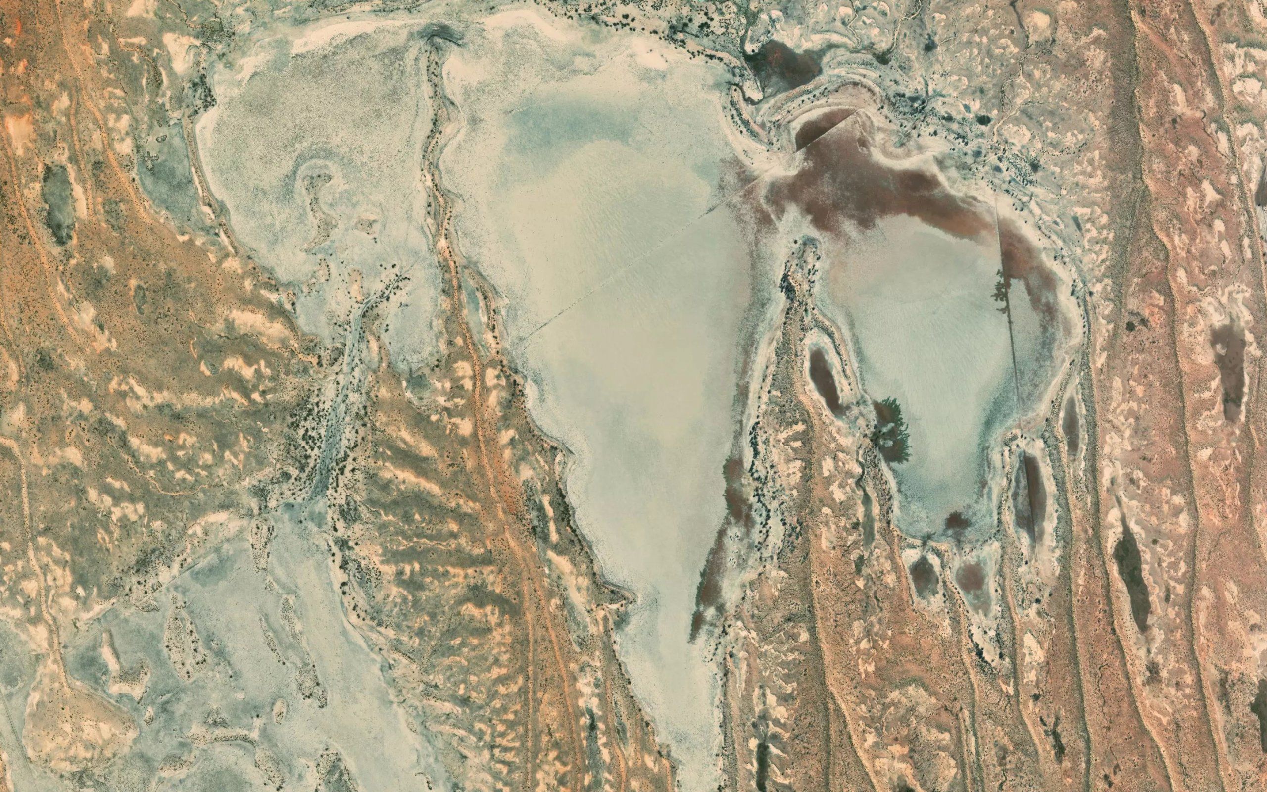 Lake MacNamara
