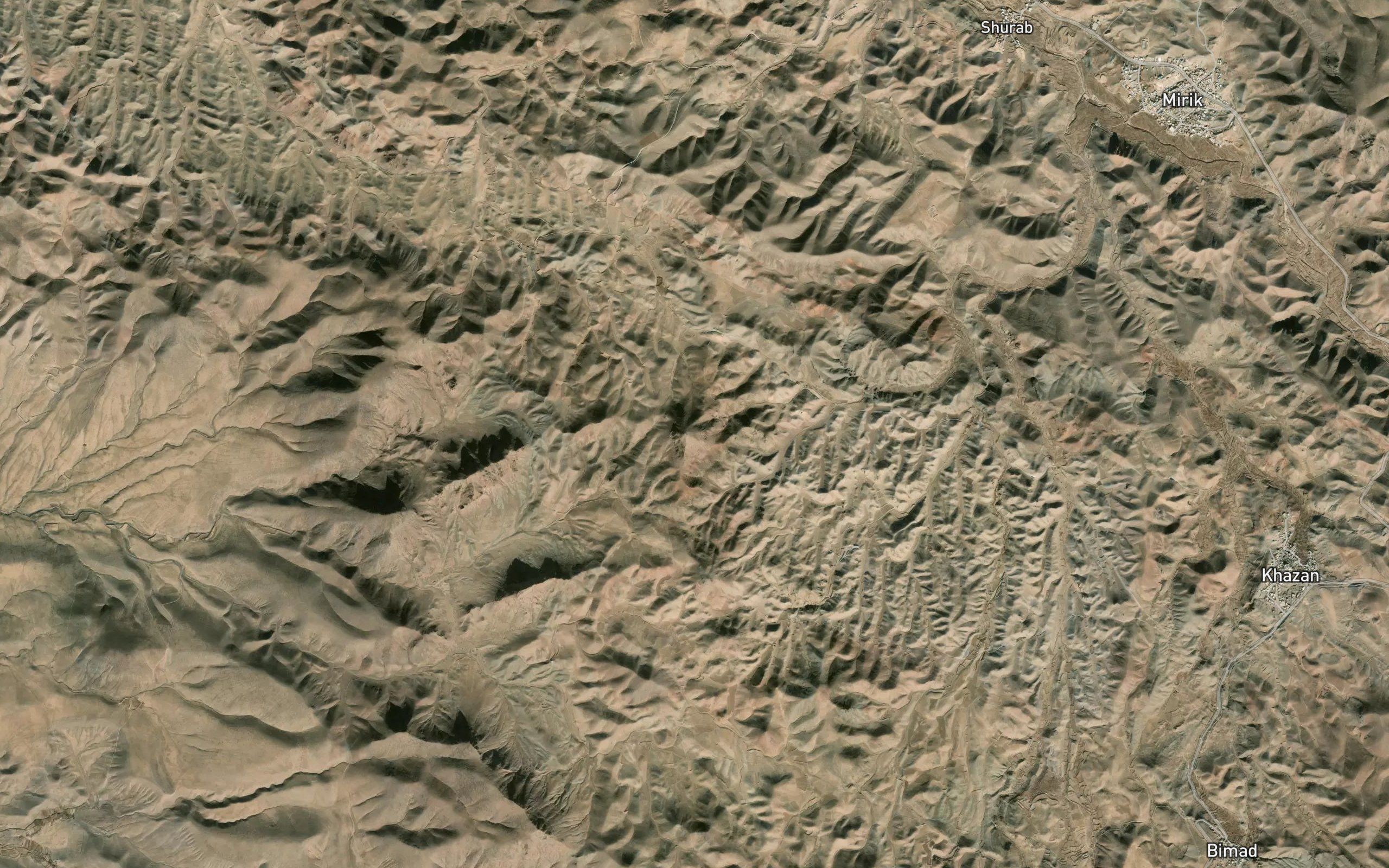 Cheshmeh-ye Mazar Pir Tariq