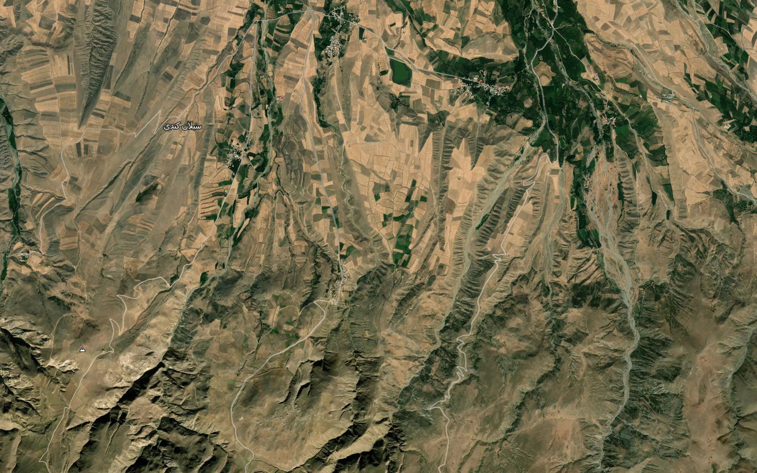 Cheshmeh-ye Aqcheh Kon Bolagh