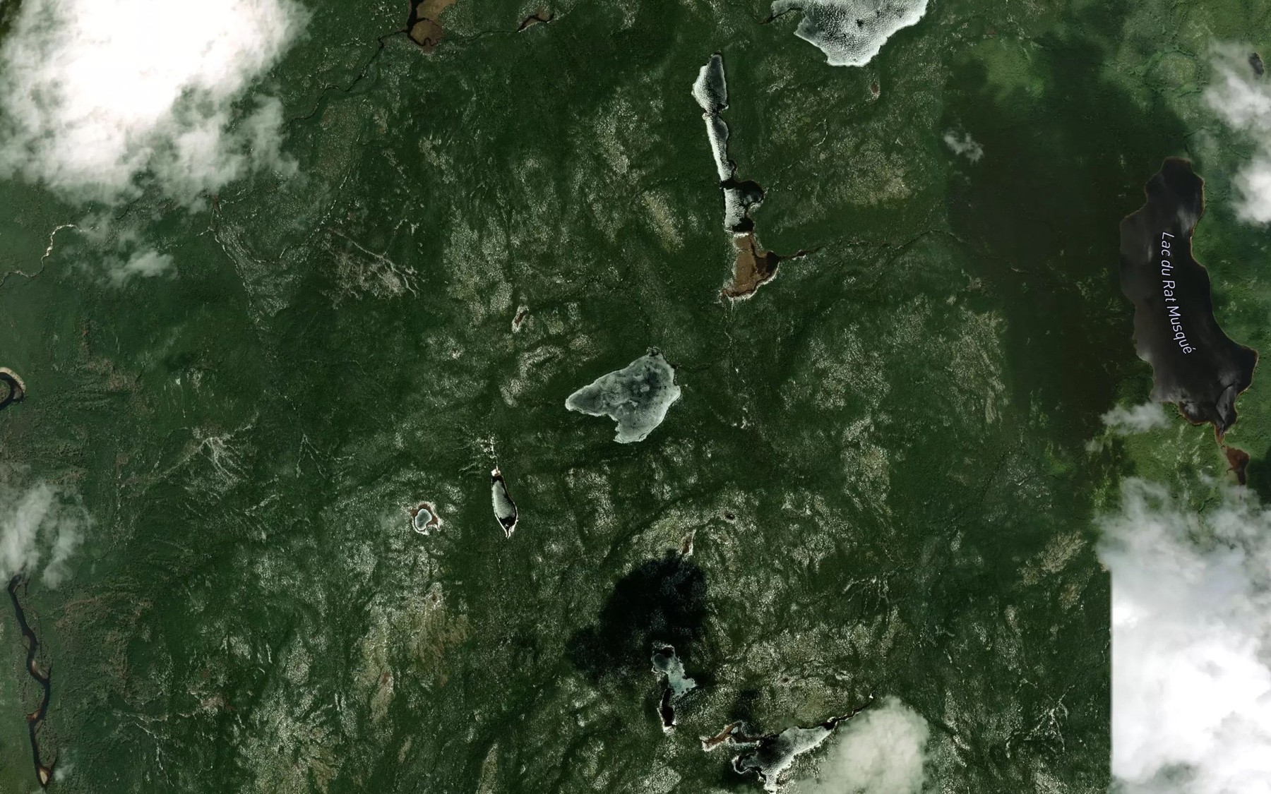 Satellite map of the Lac de l'Essouffle