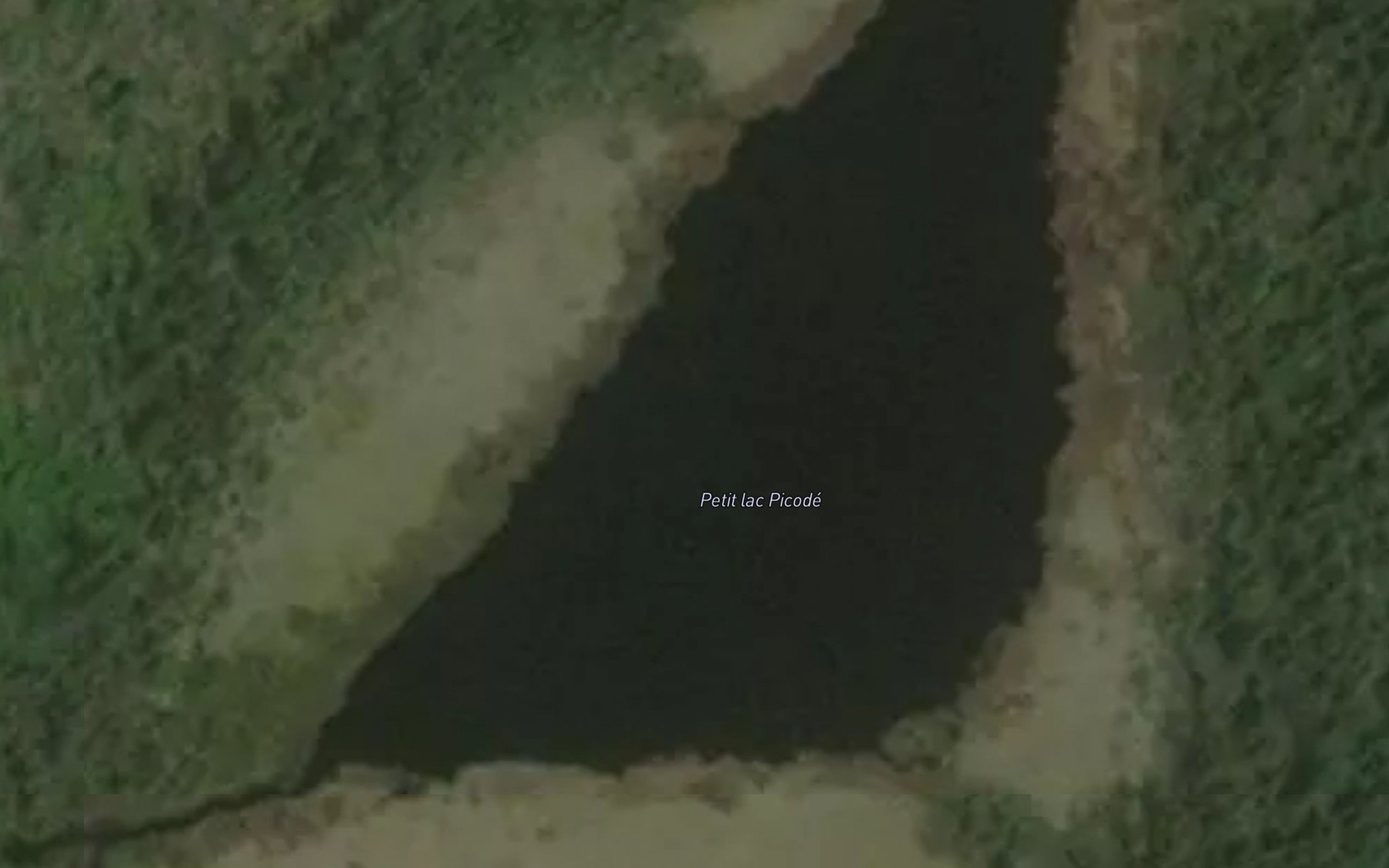 Satellite map of the Petit lac Picode