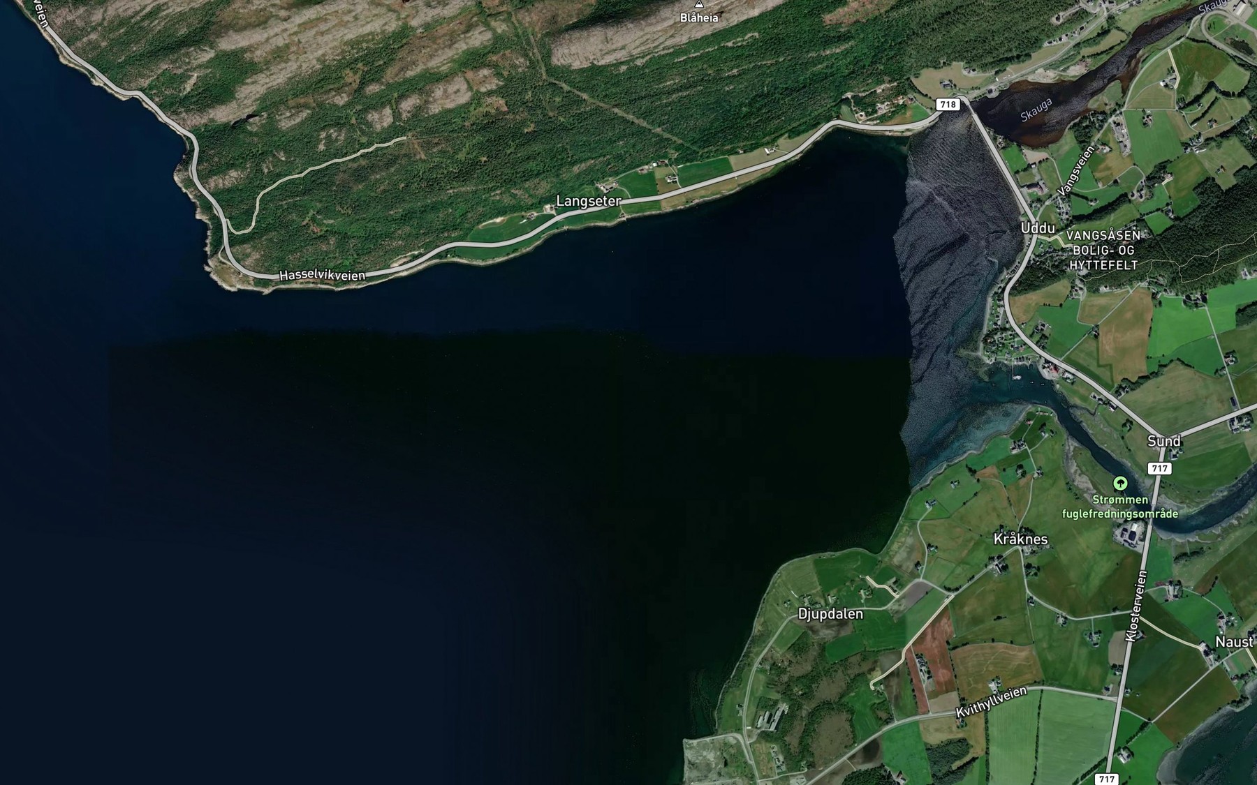 Satellite map of the Sundsbukta