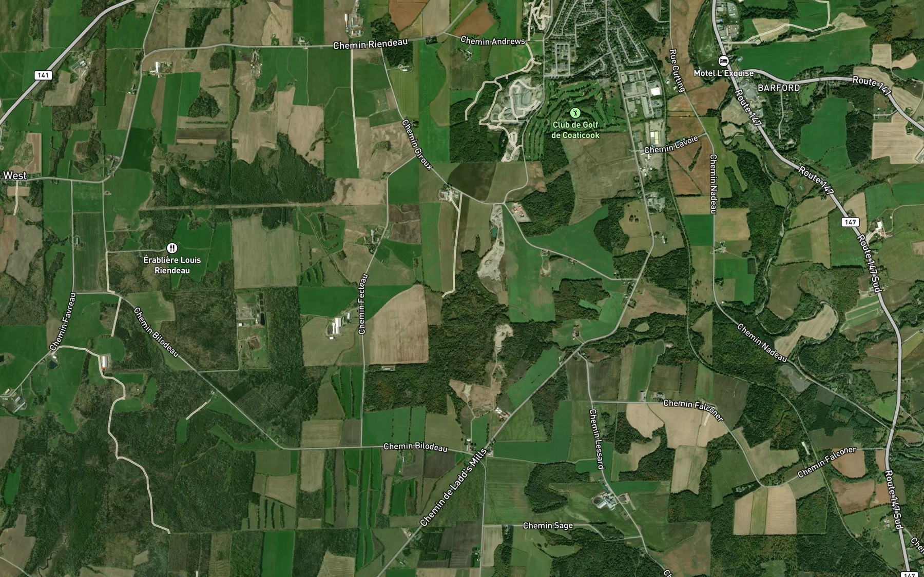 Satellite map of the Cours d'eau Cloutier