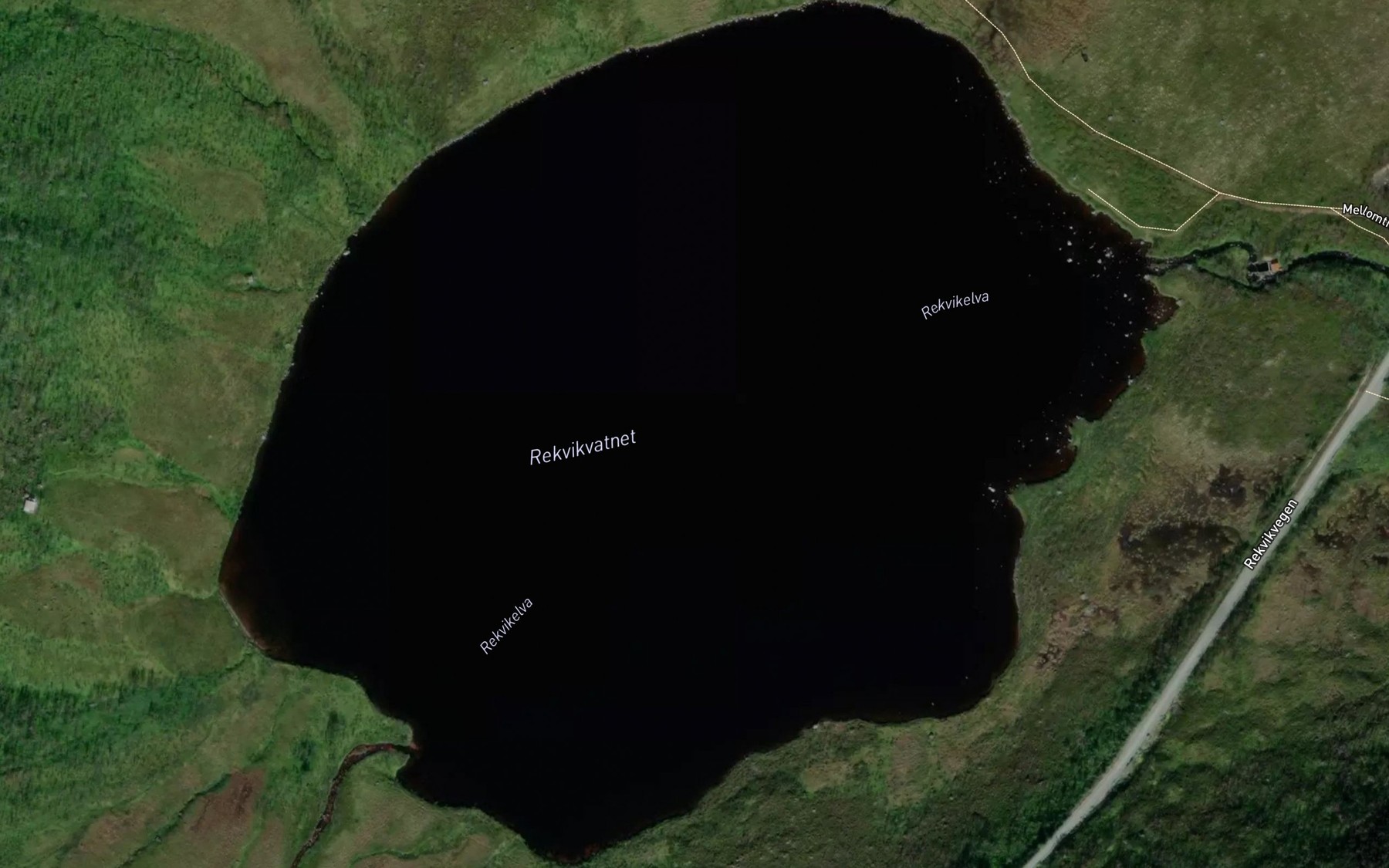 Satellite map of the Rekvikvatnet