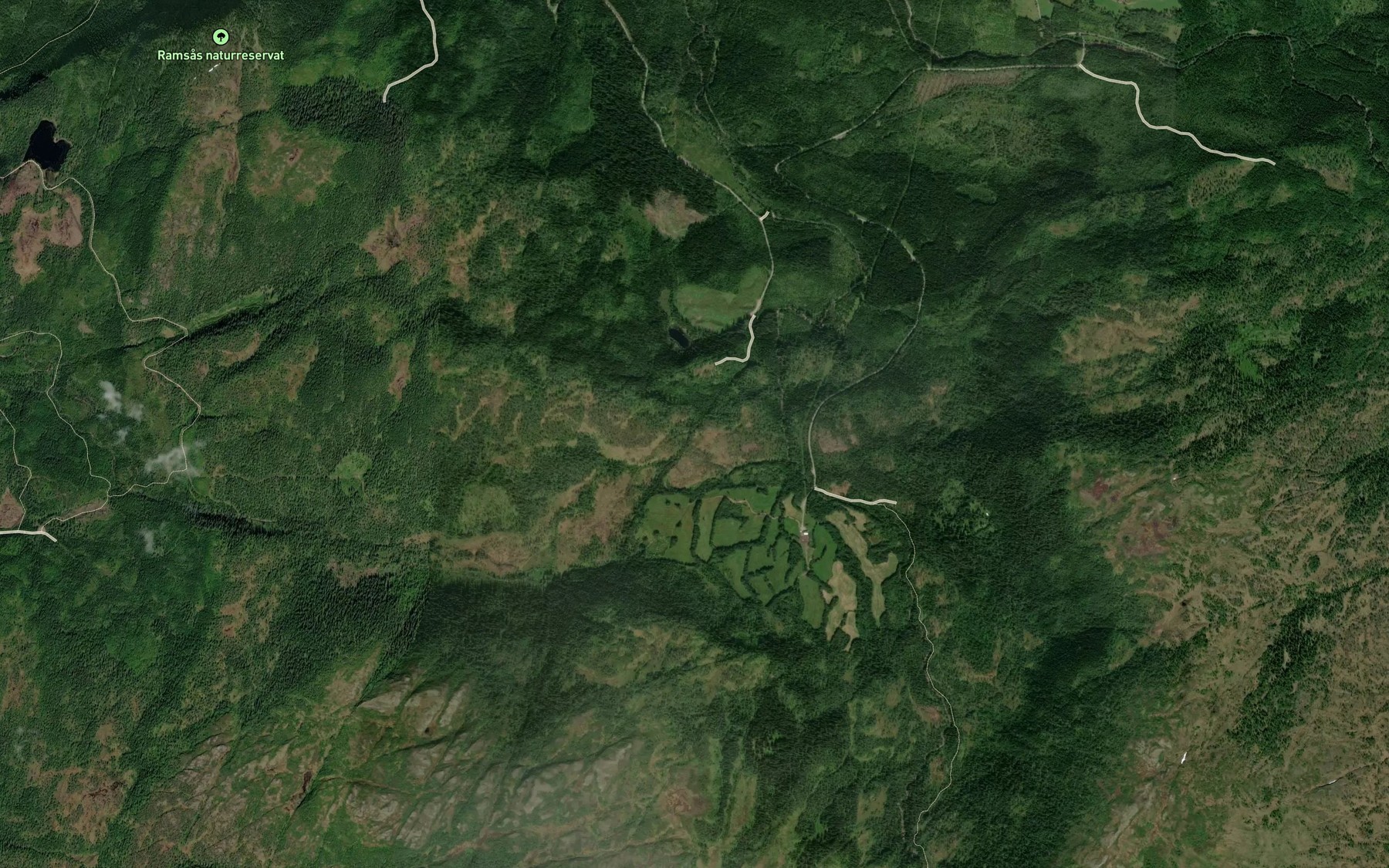 Satellite map of the Skitholbekken