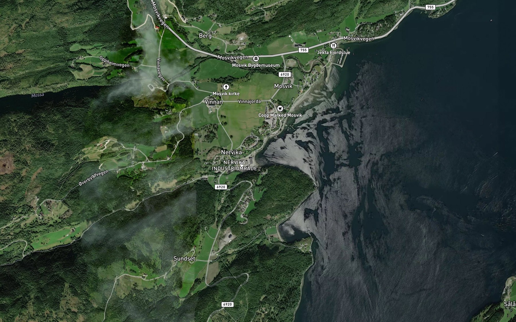 Satellite map of the Nesvikbukta