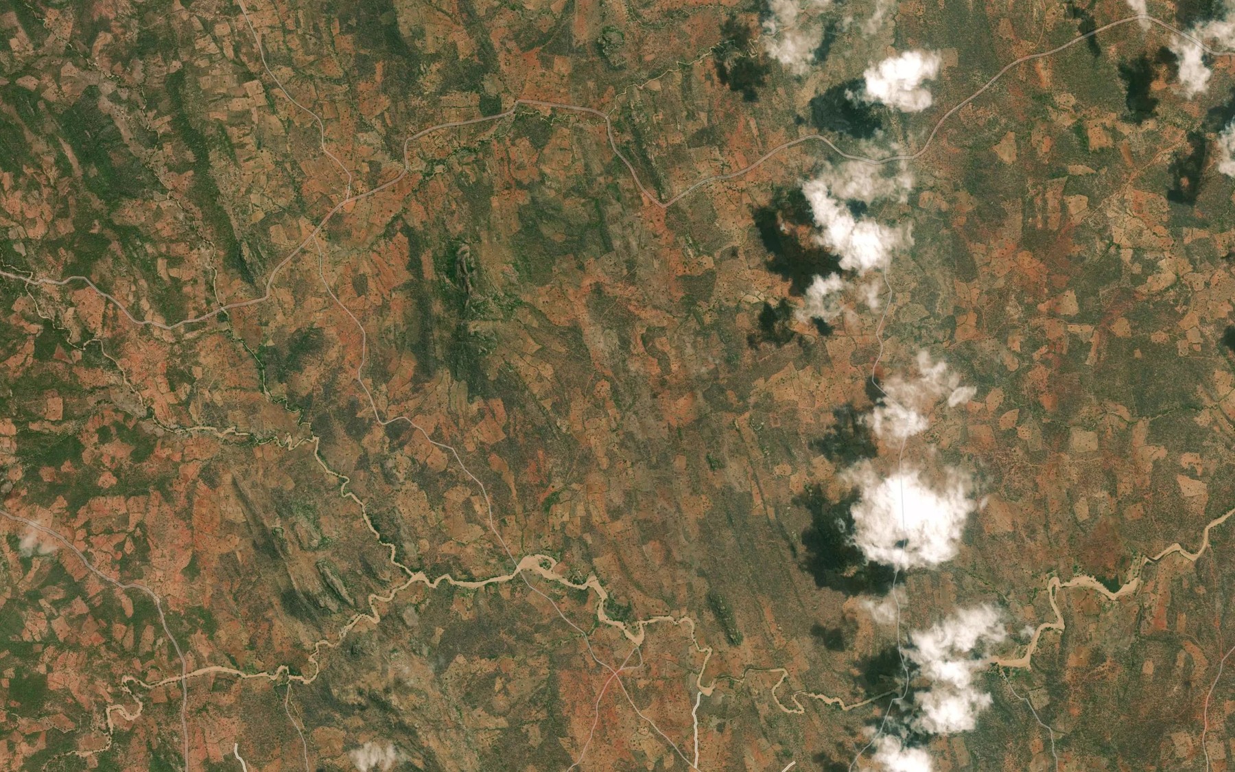 Satellite map of the Mavetini