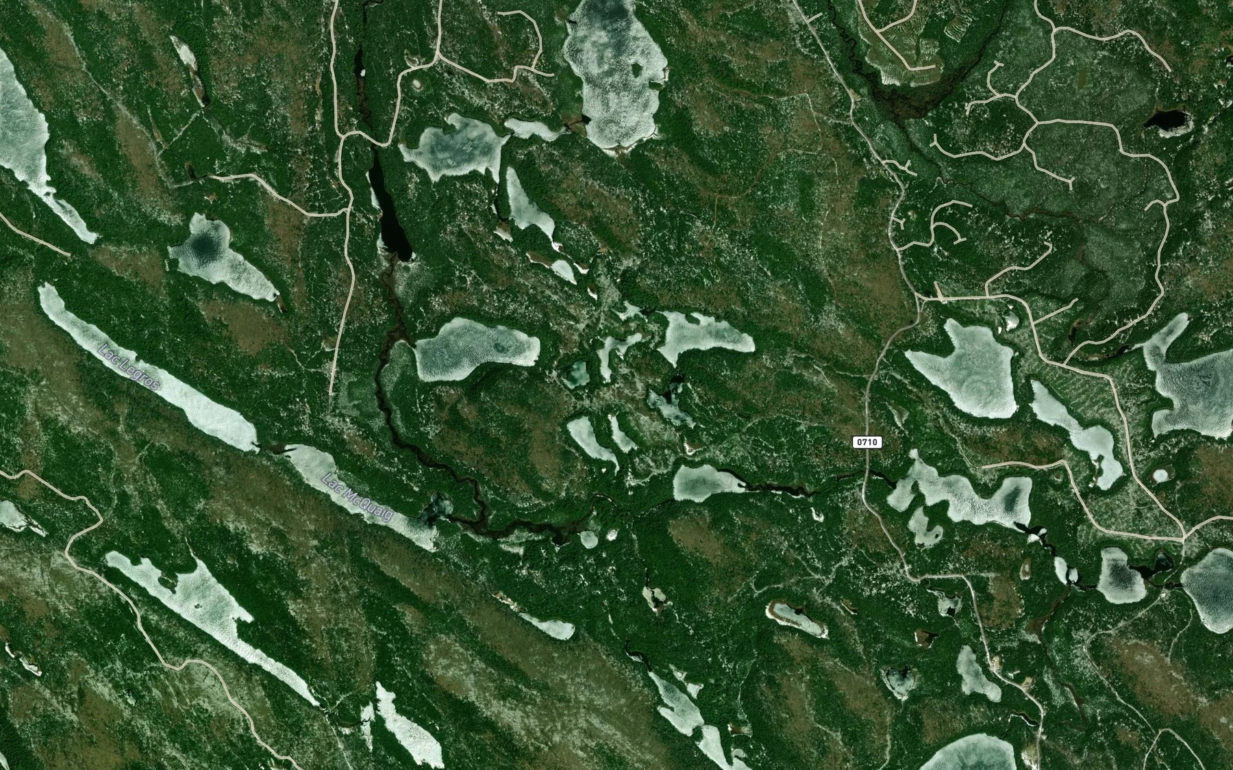 Satellite map of the Etang Henri