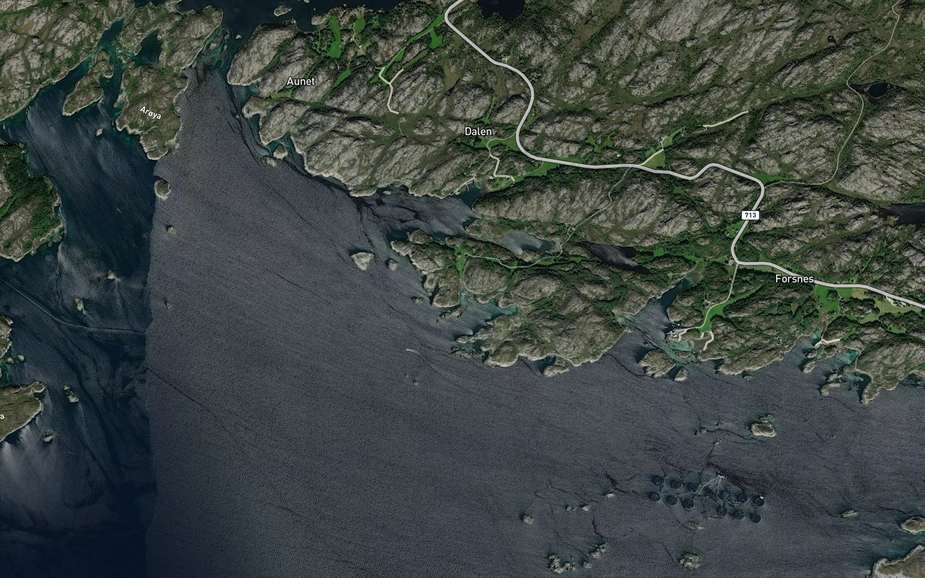 Satellite map of the Leirvikbukta