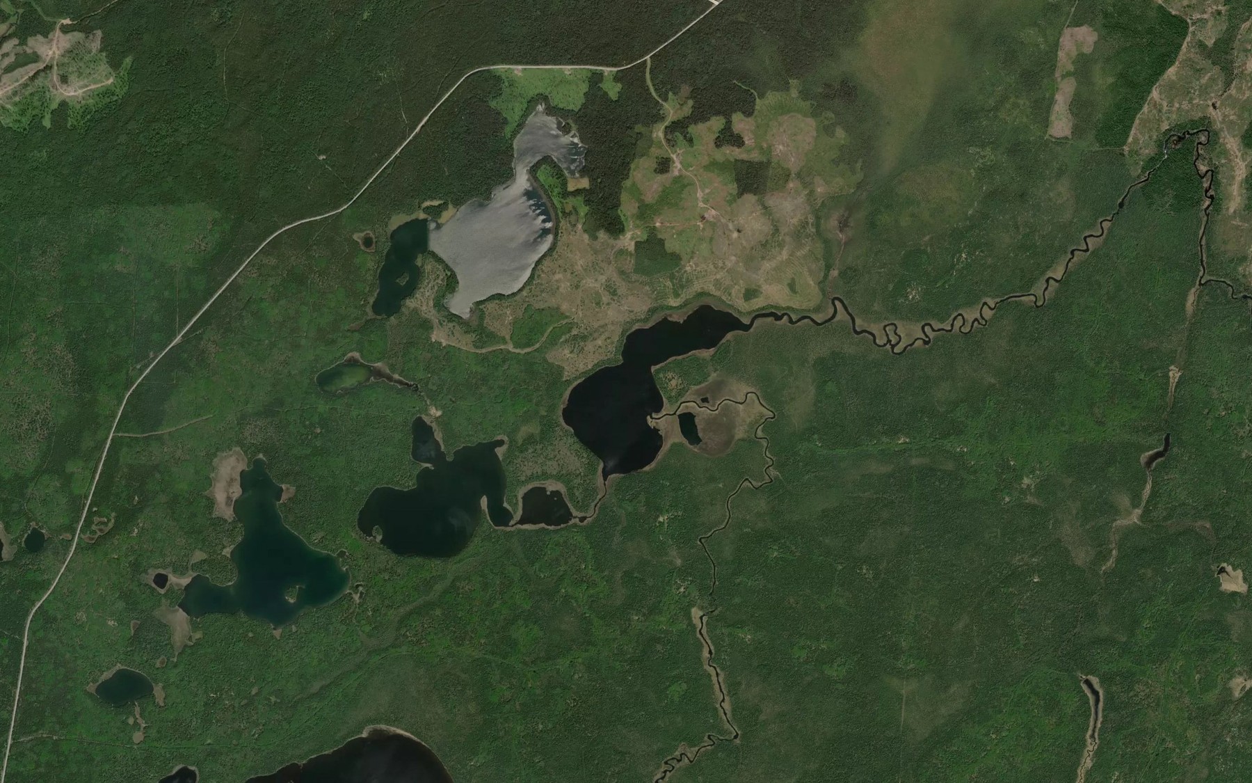 Satellite map of the Kingswood Lake