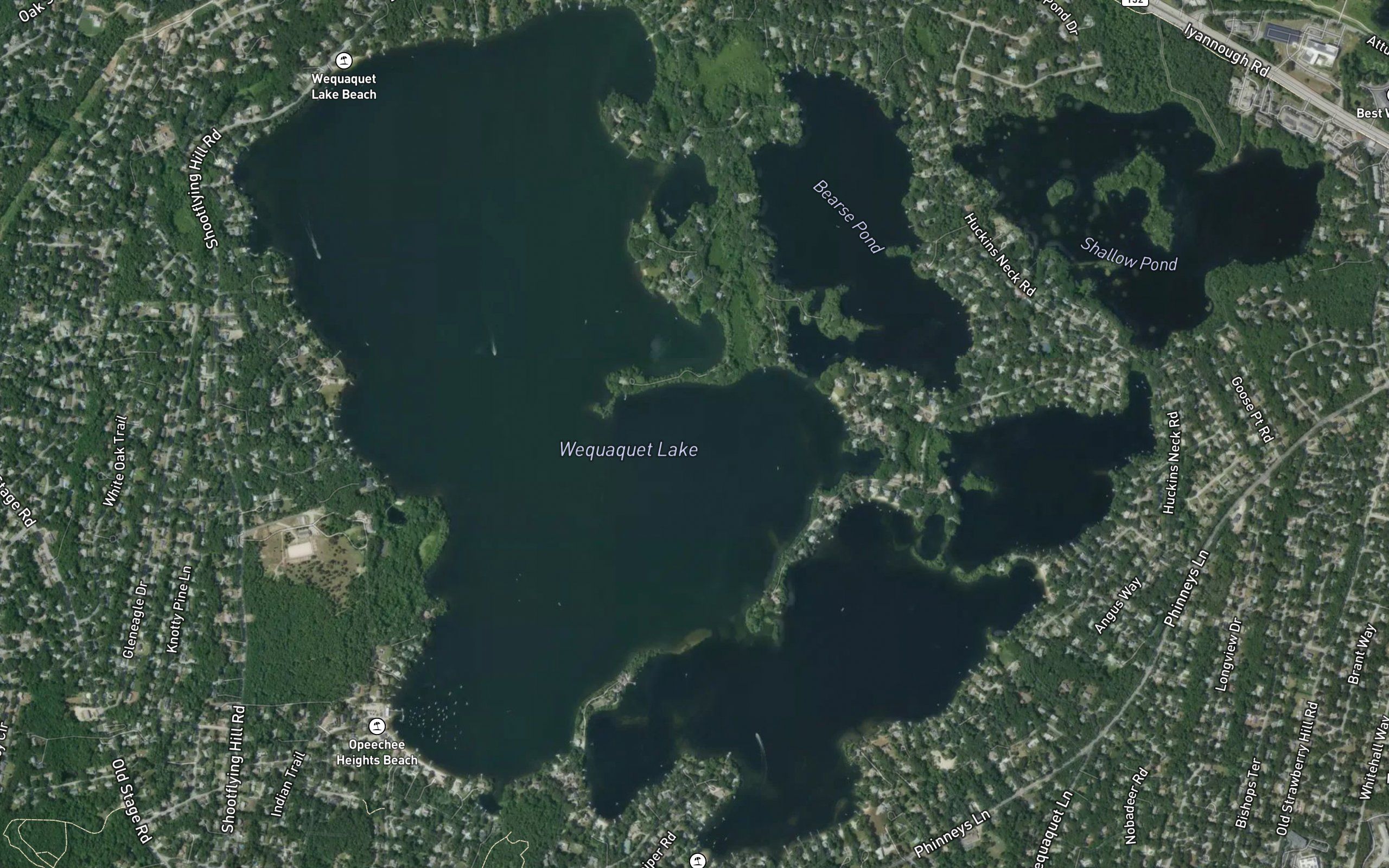 Wequaquet Lake