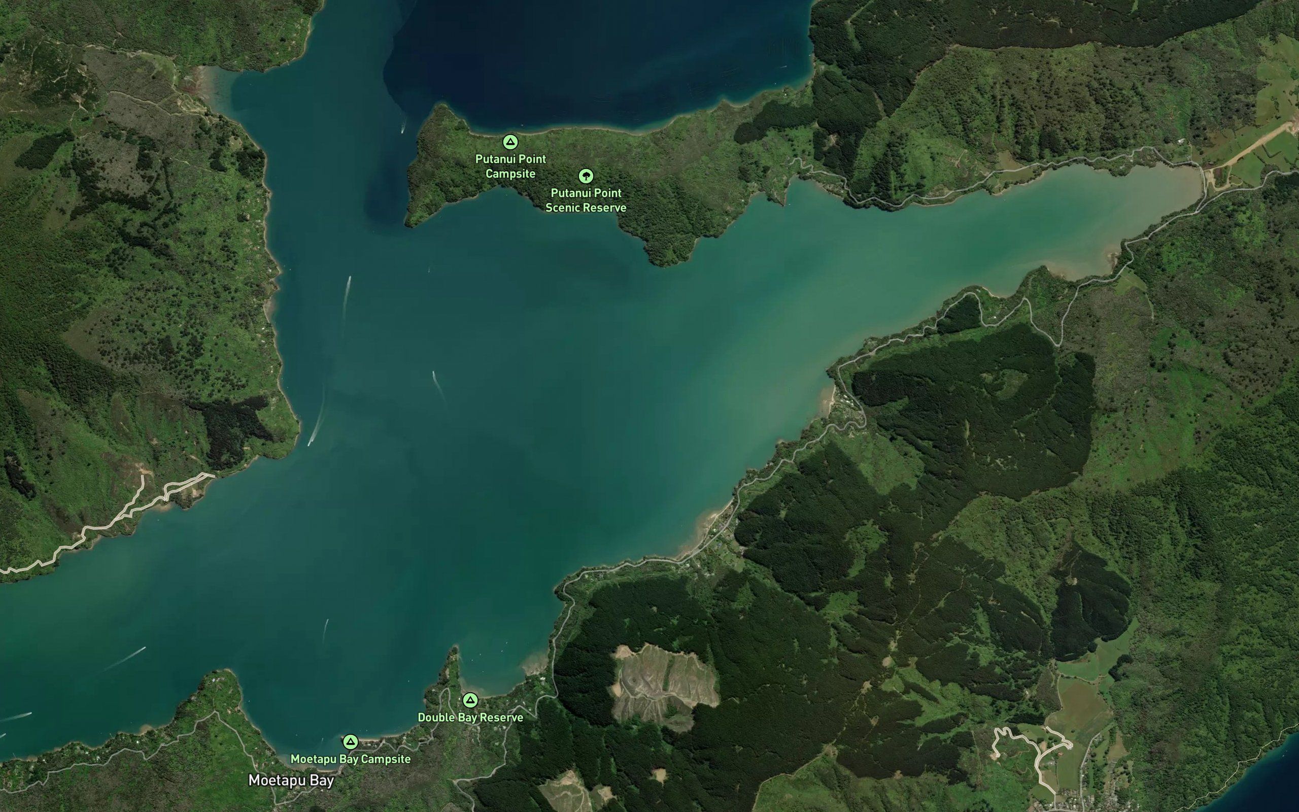 Ohingaroa Bay