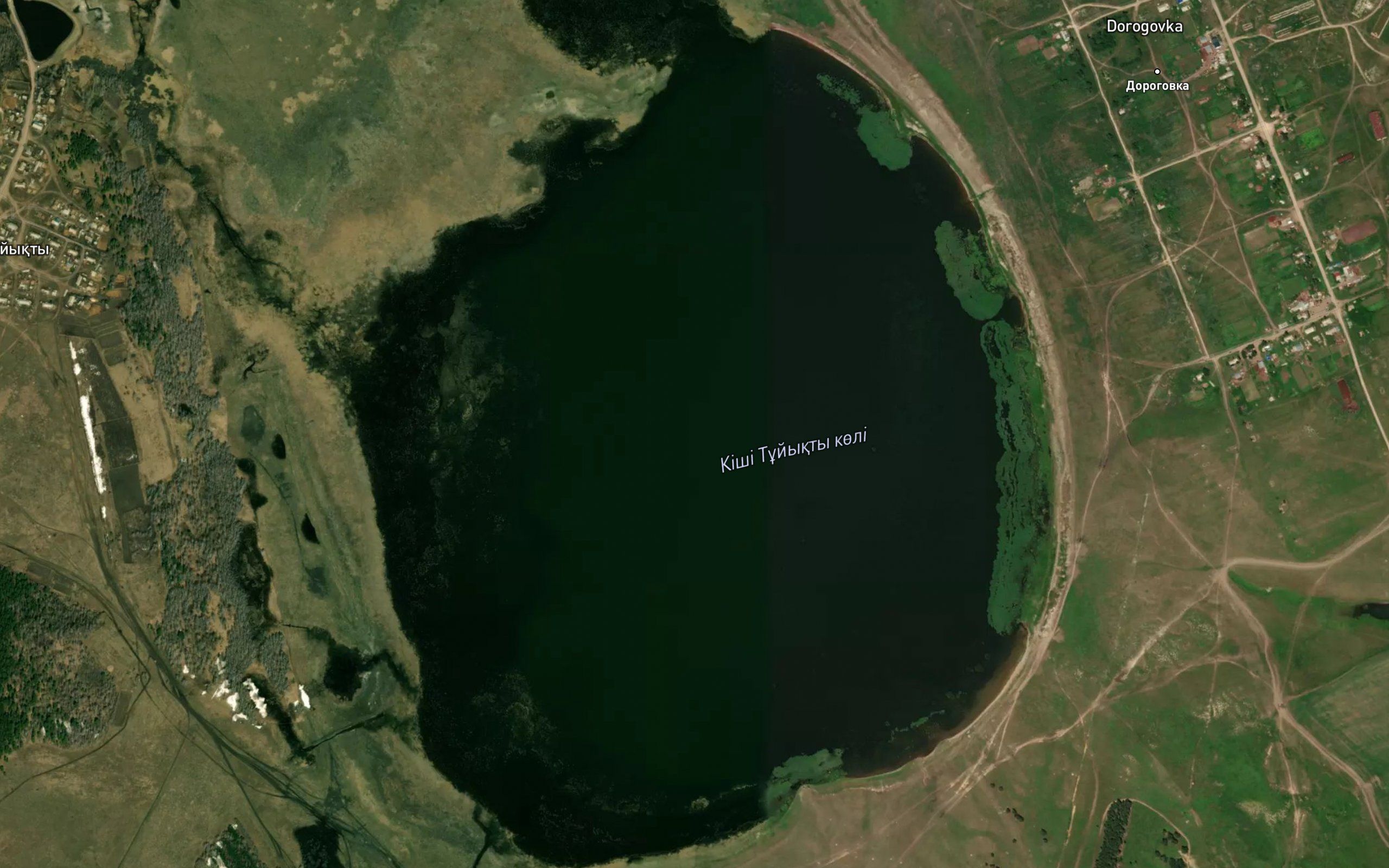 Ozero Maloye Tyuktinskoye