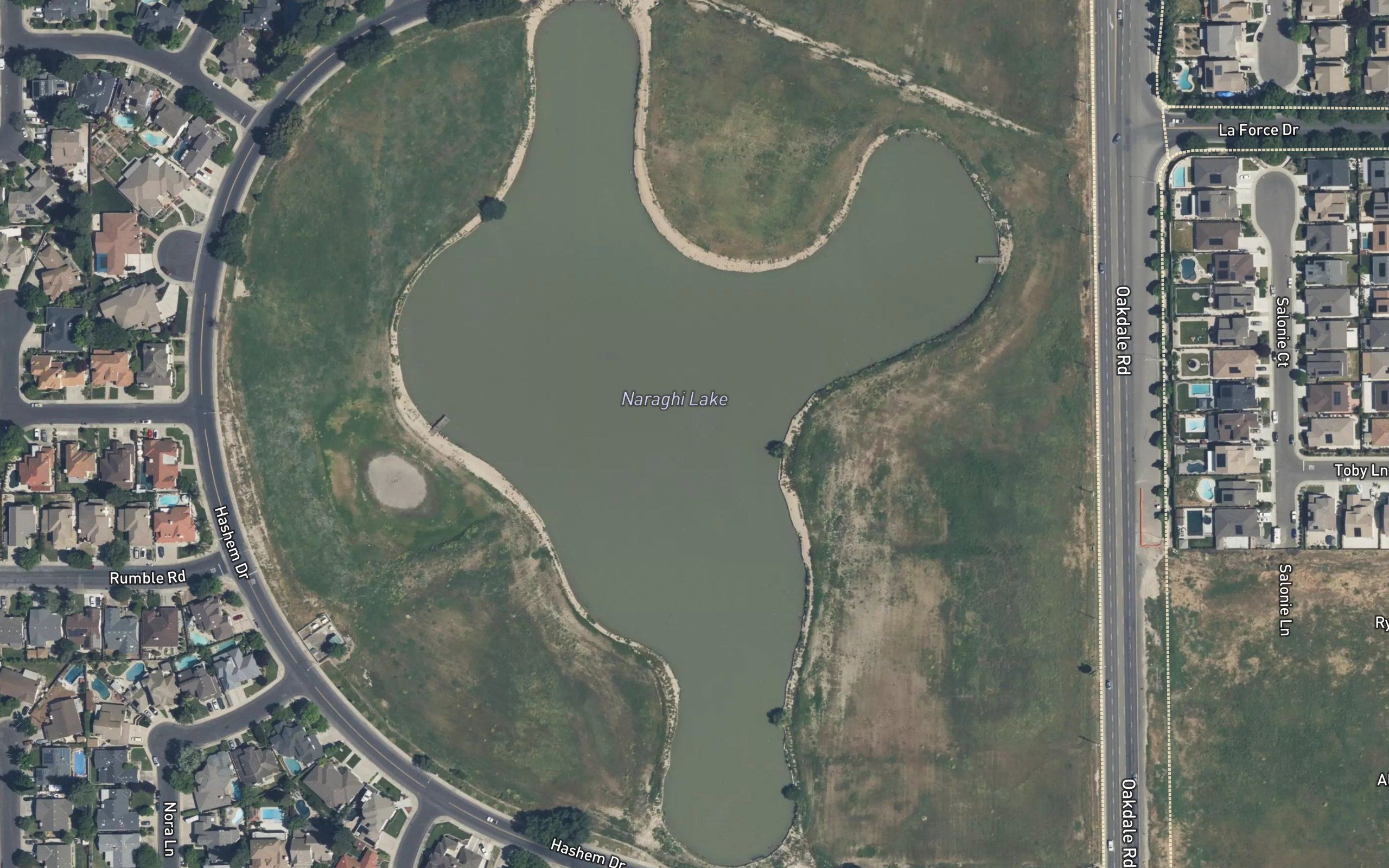 Naraghi Lake