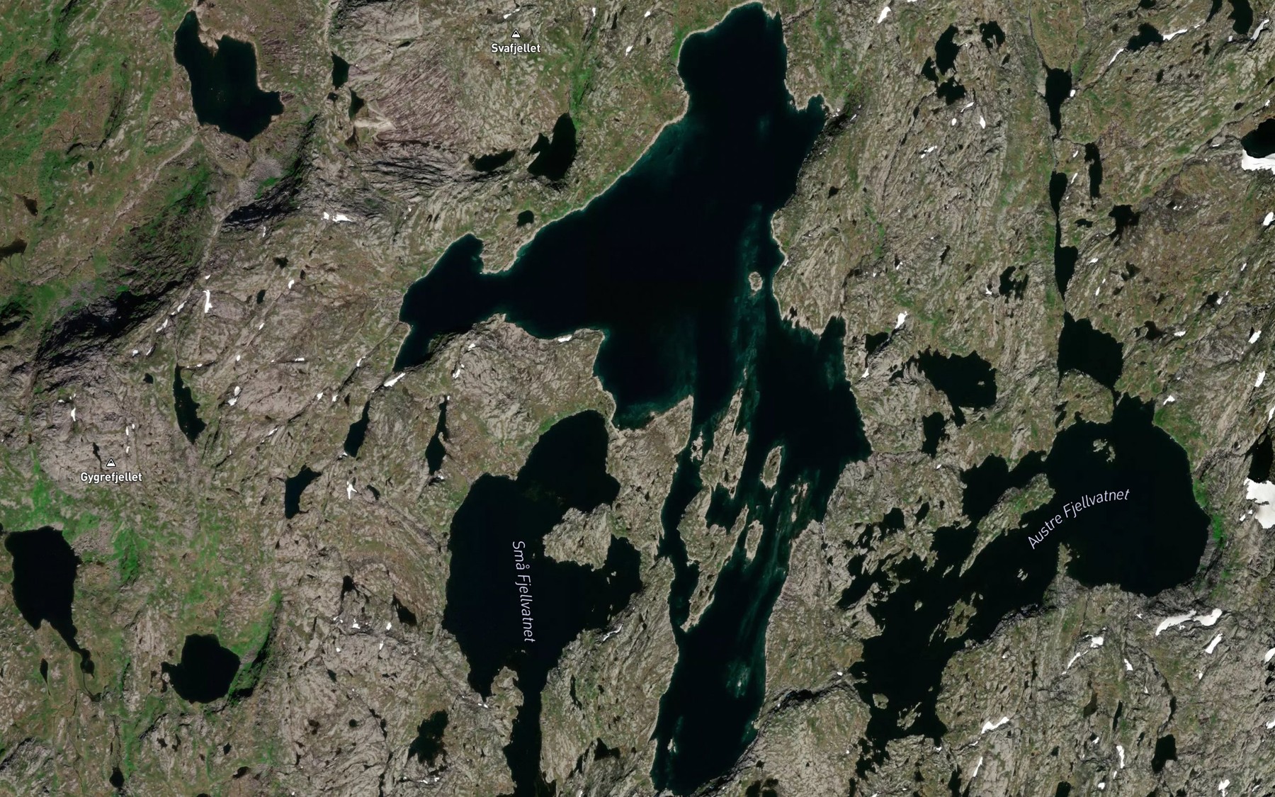 Satellite map of the Fjellvatnet,store