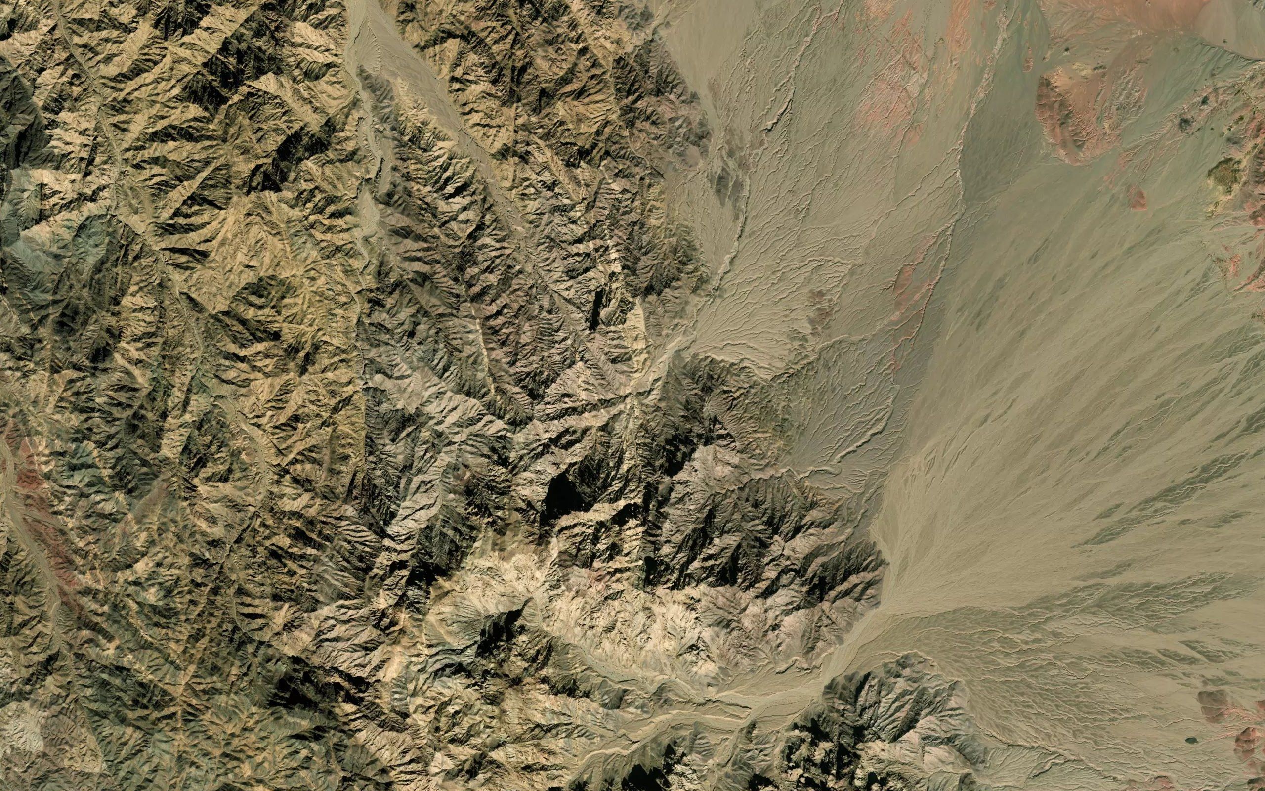 Dahaneh-ye Adru