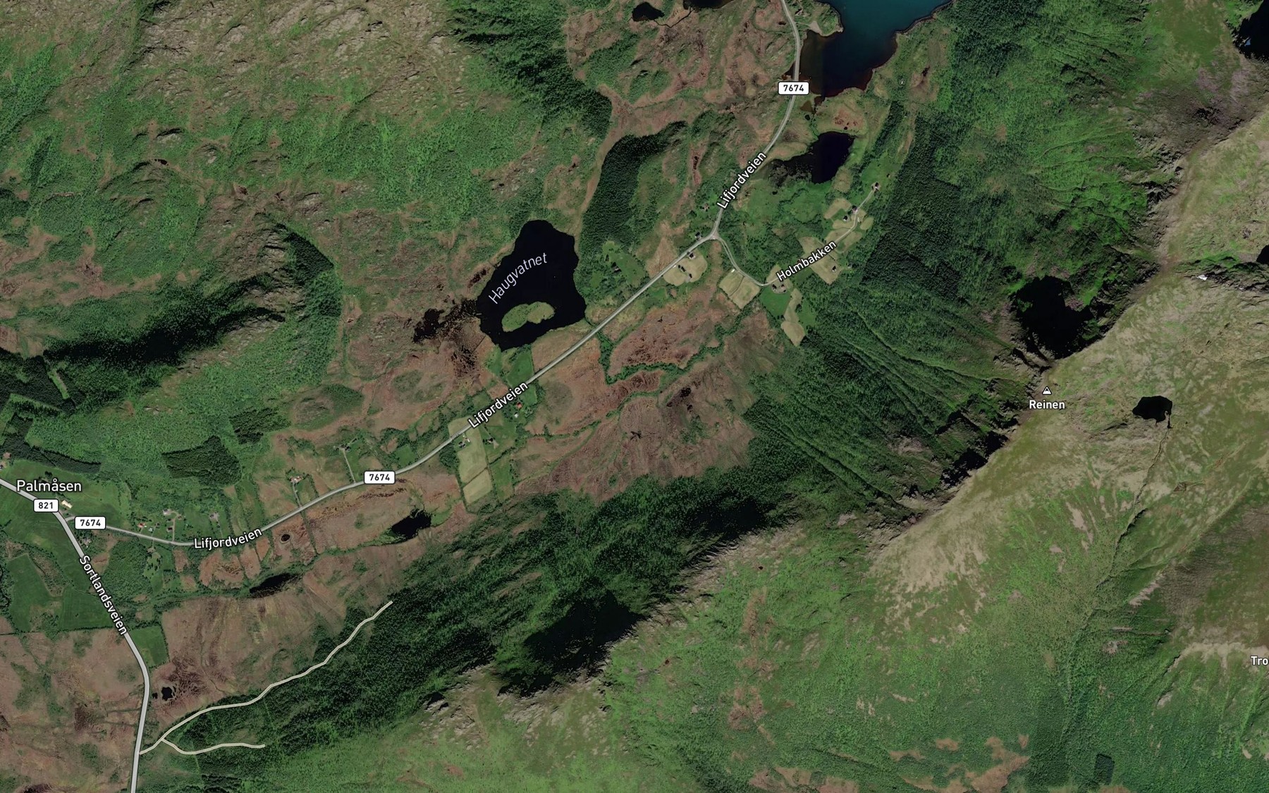 Satellite map of the Lakselva
