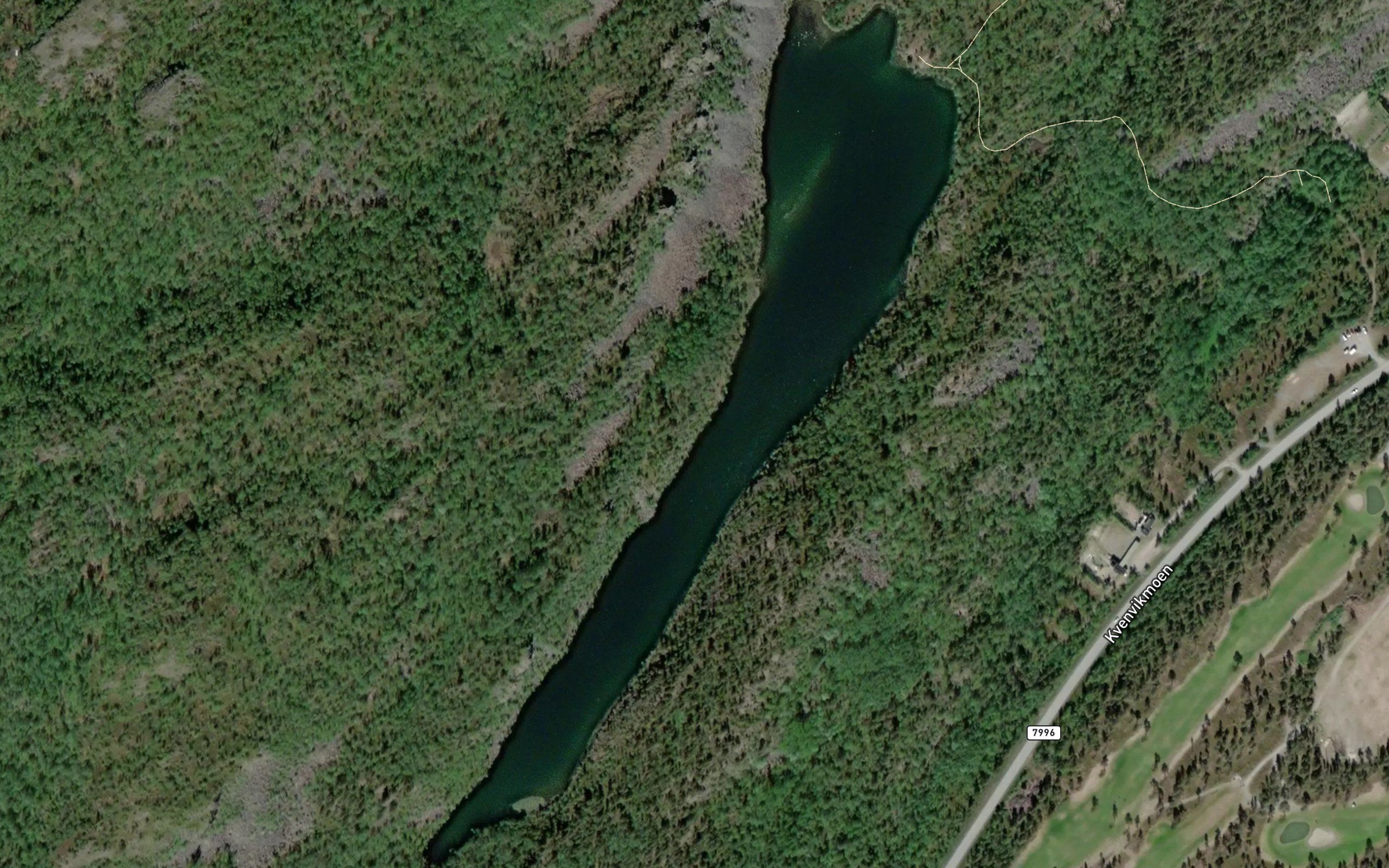 Sakkobadnelangvatnet