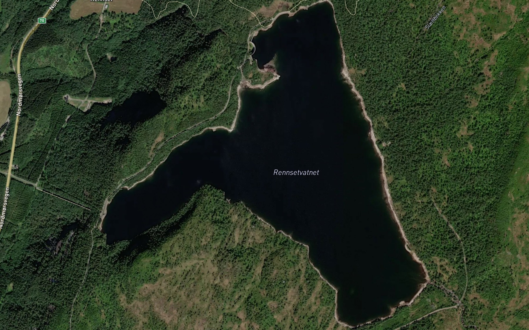 Satellite map of the Rennsetvatnet