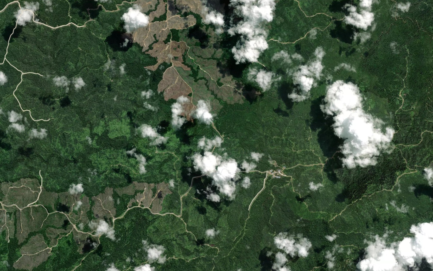Satellite map of the Sungai Binio Pandan