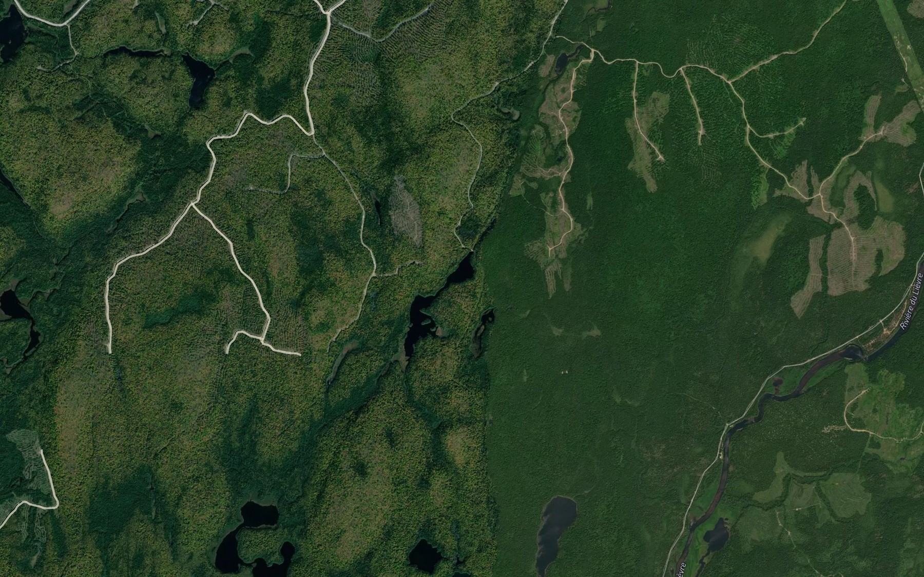 Satellite map of the Lac de la Montagne