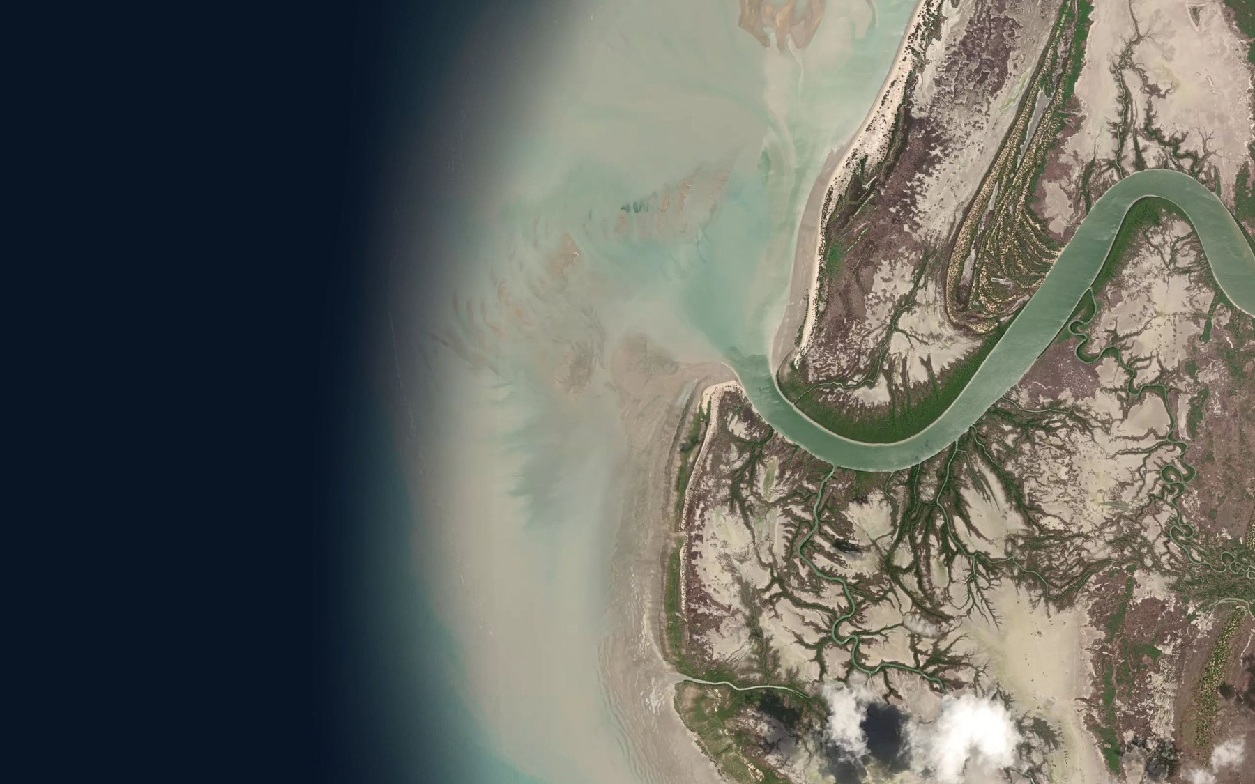 Satellite map of the Staaten River