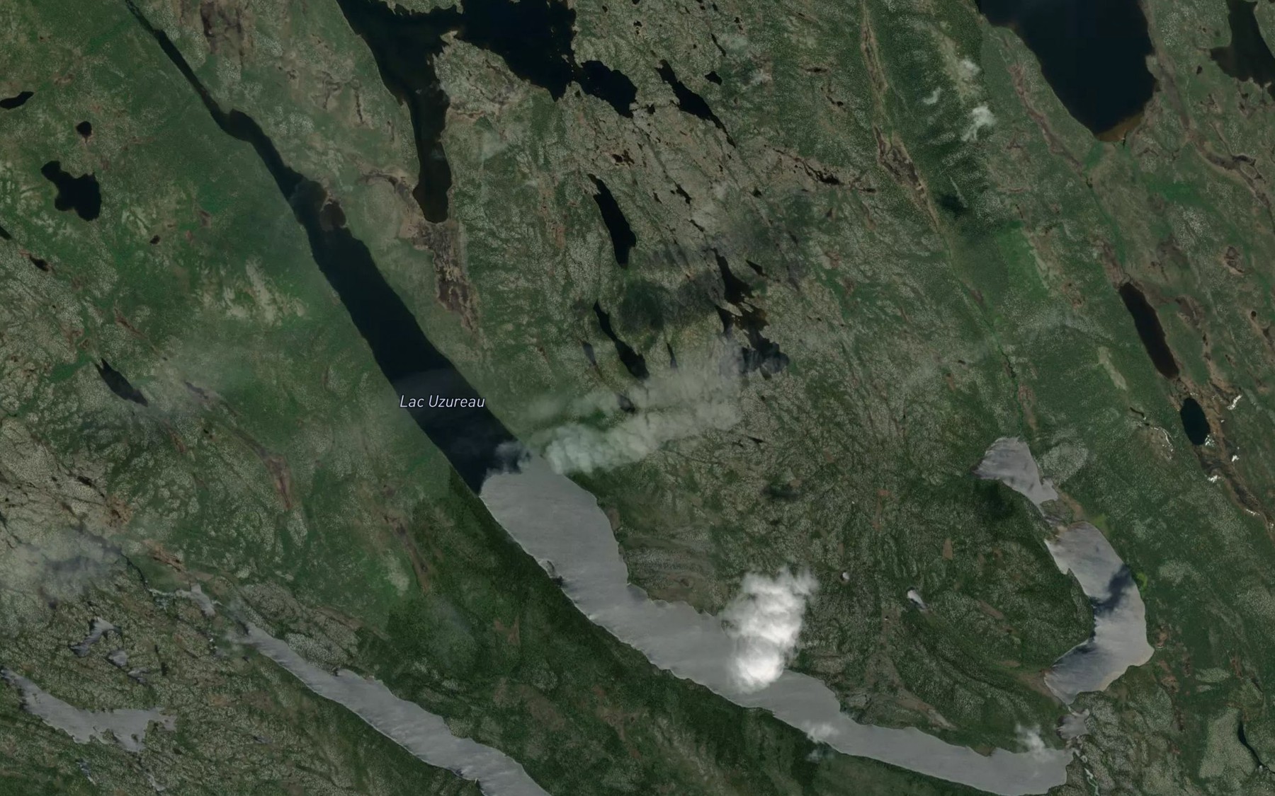 Satellite map of the Lac Uzureau