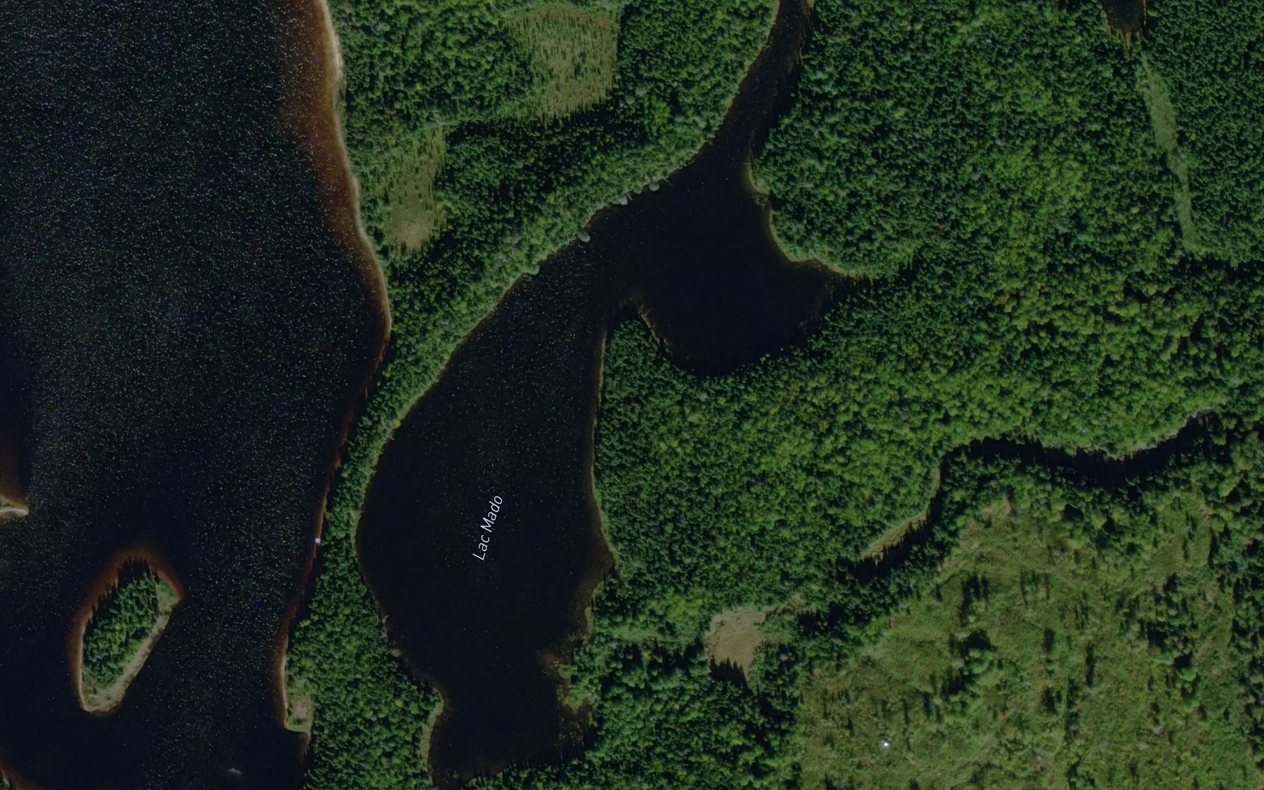Satellite map of the Lac Mado