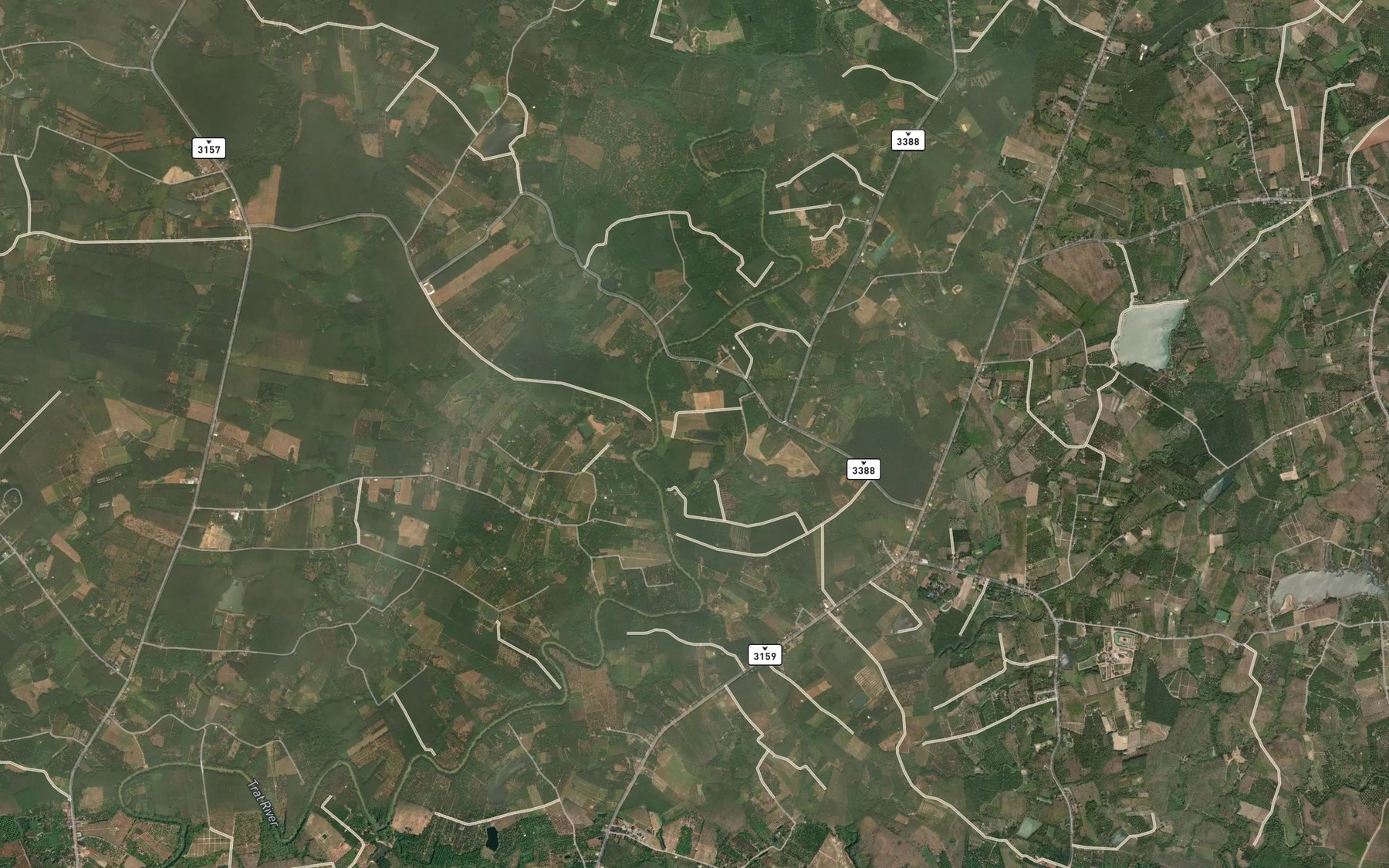 Satellite map of the Sa Nam Ban Si Bua Thong
