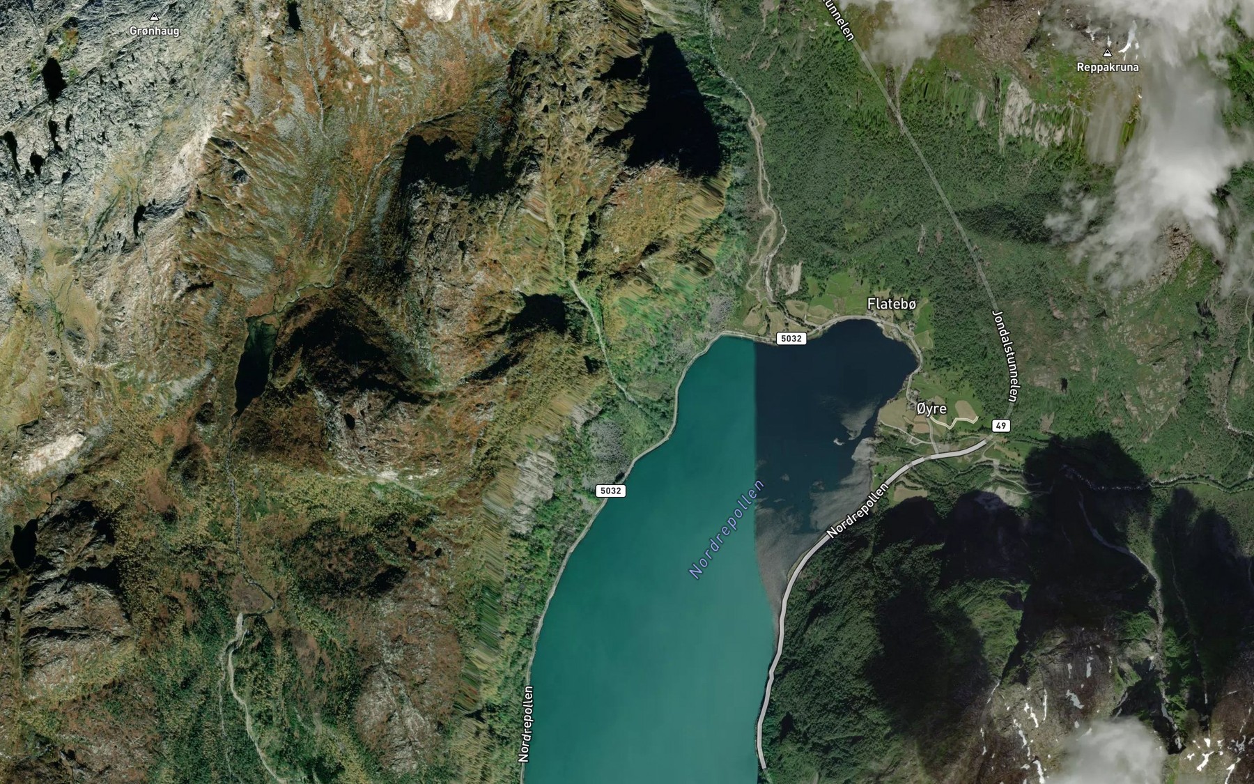 Satellite map of the Flekkebekken
