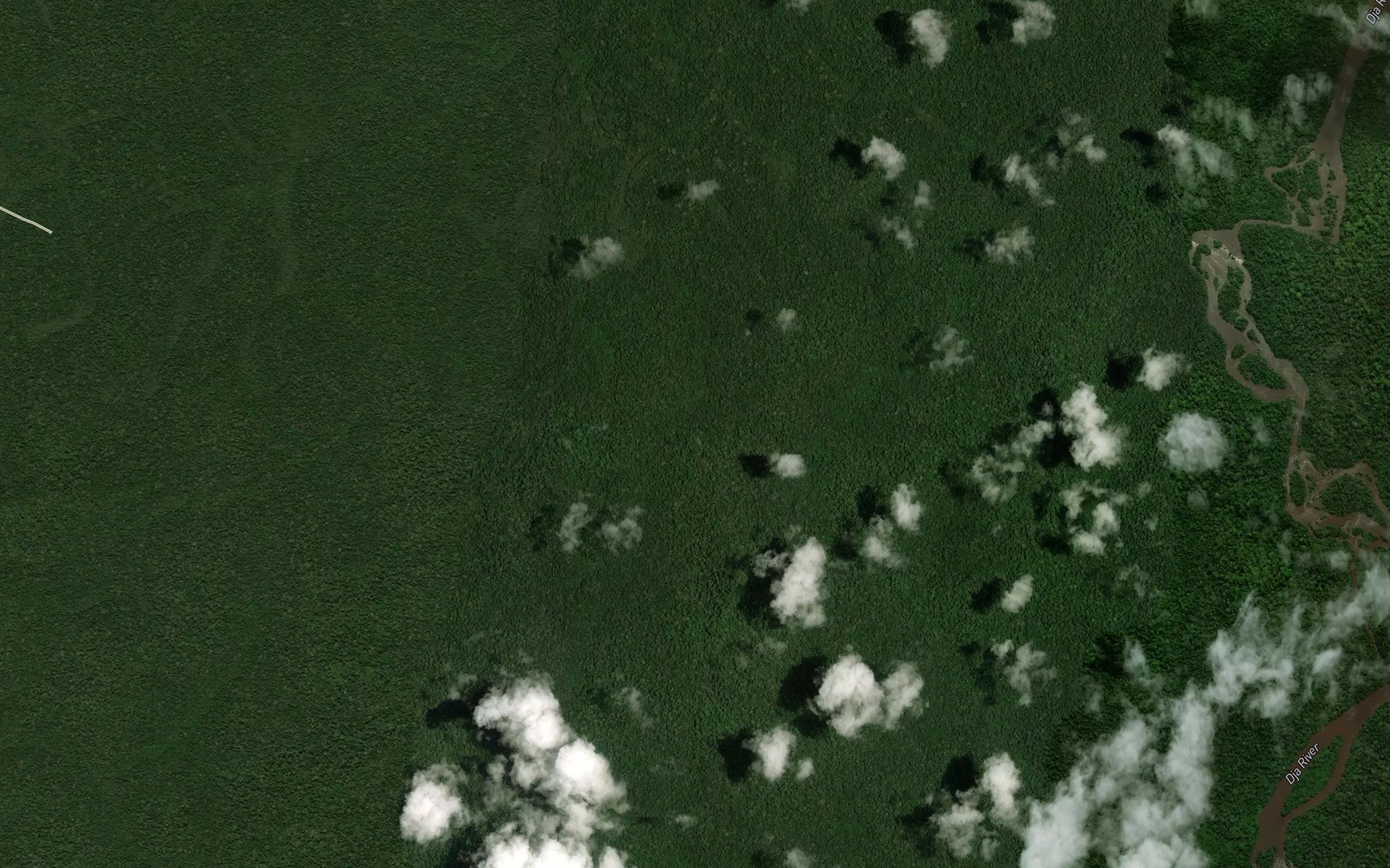 Satellite map of the Moandja
