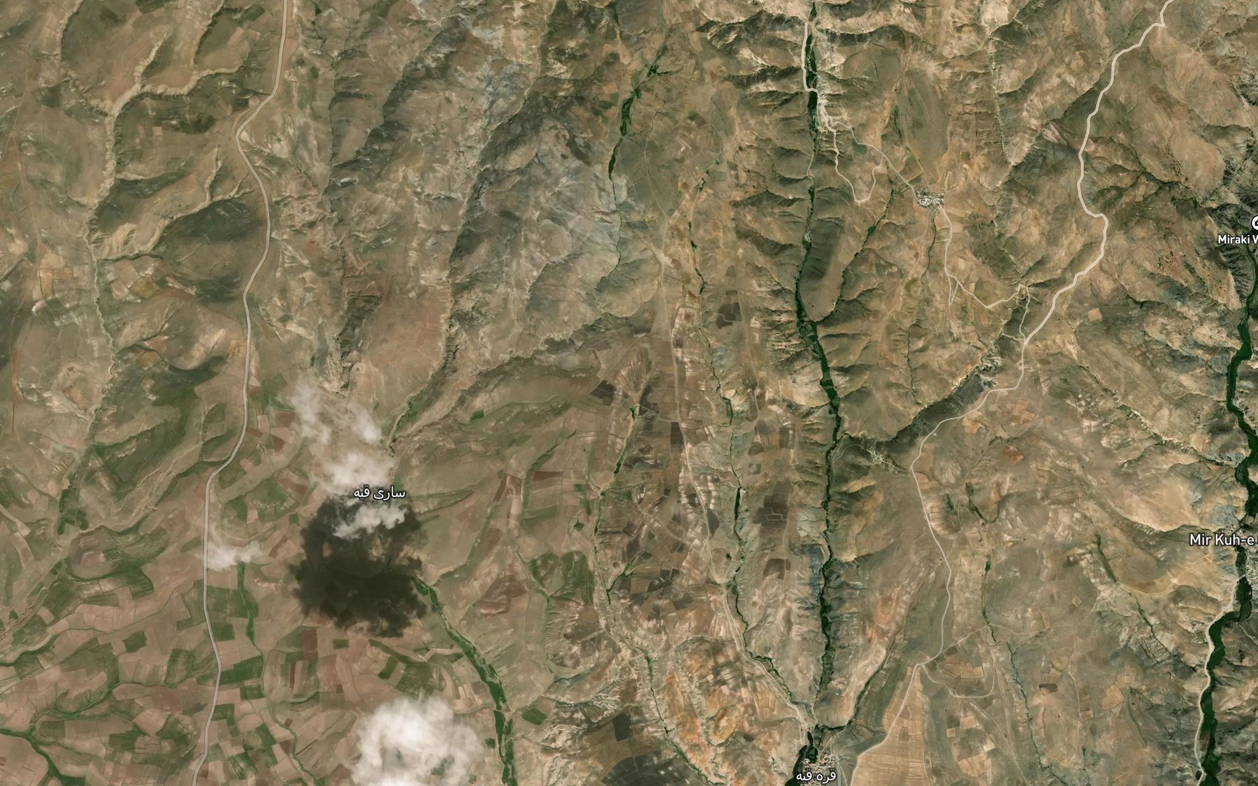 Satellite map of the Cheshmeh-ye Dibak Bolagh