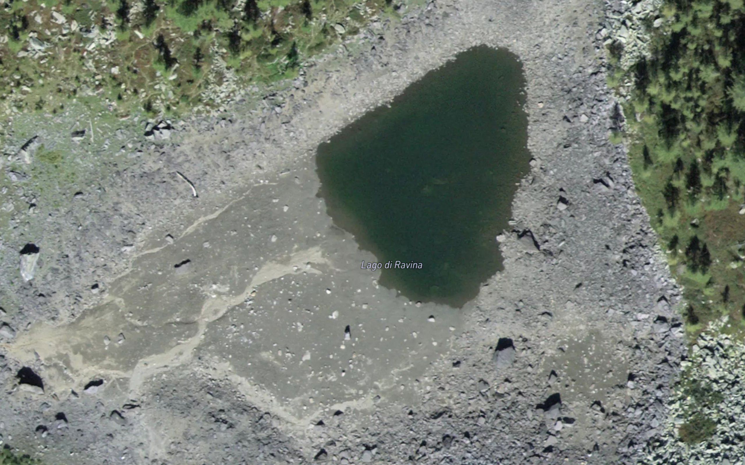 Lago di Ravina