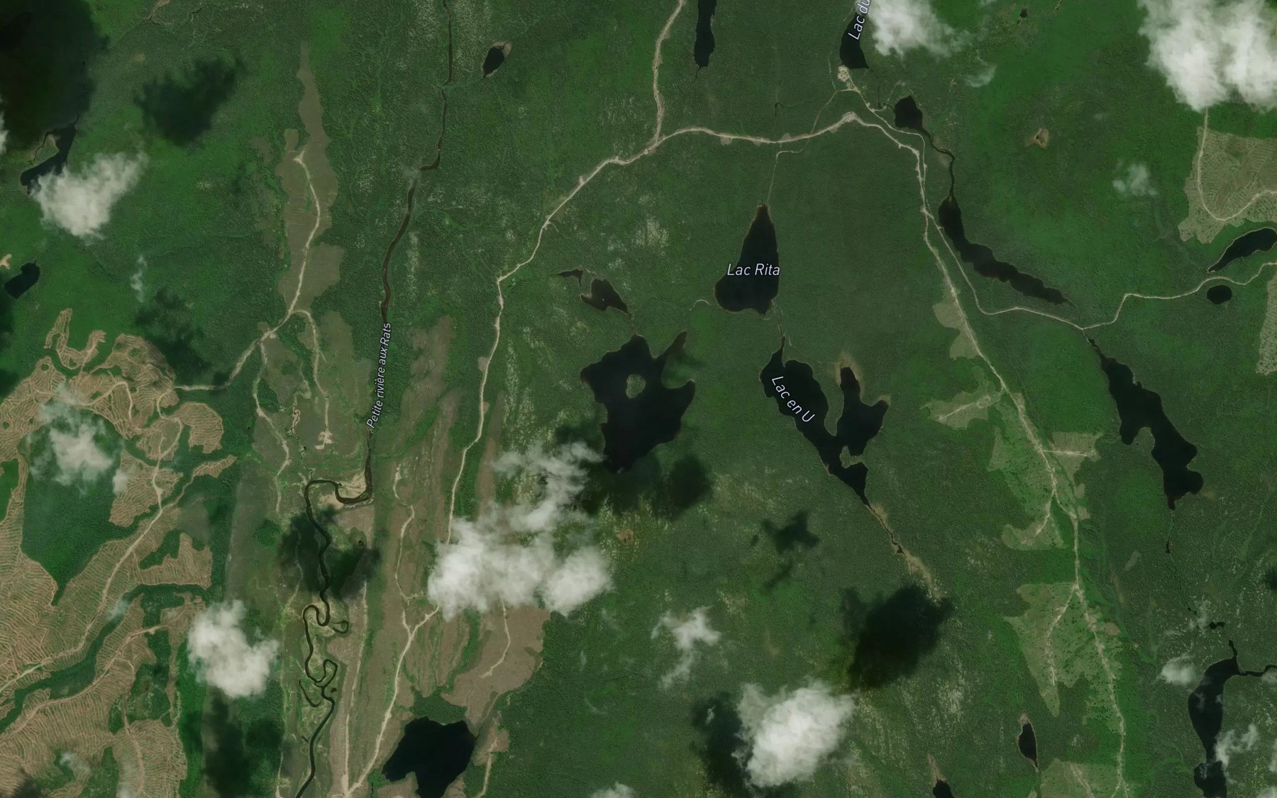 Satellite map of the Lac Kawachagamits