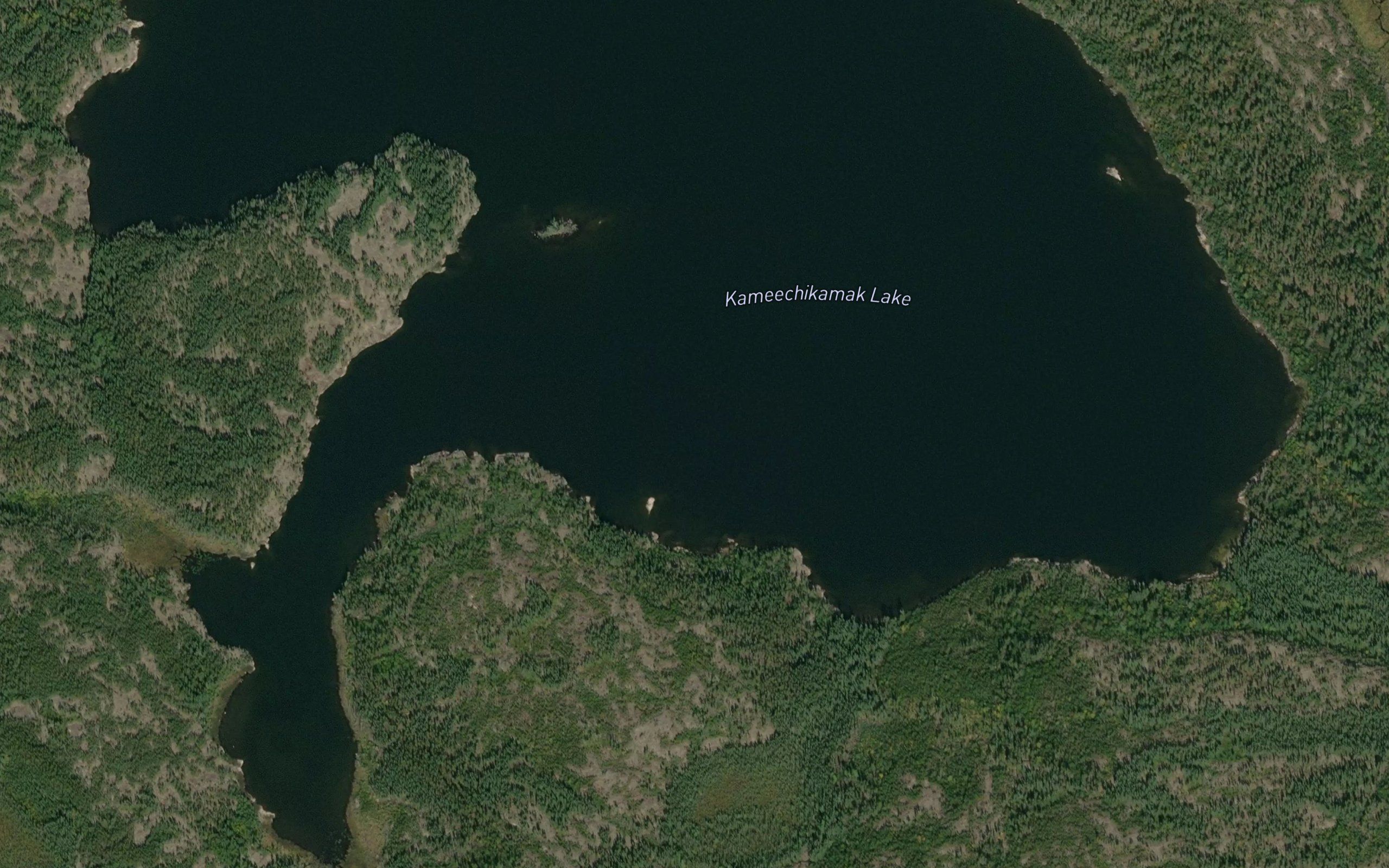 Kameechikamak Lake