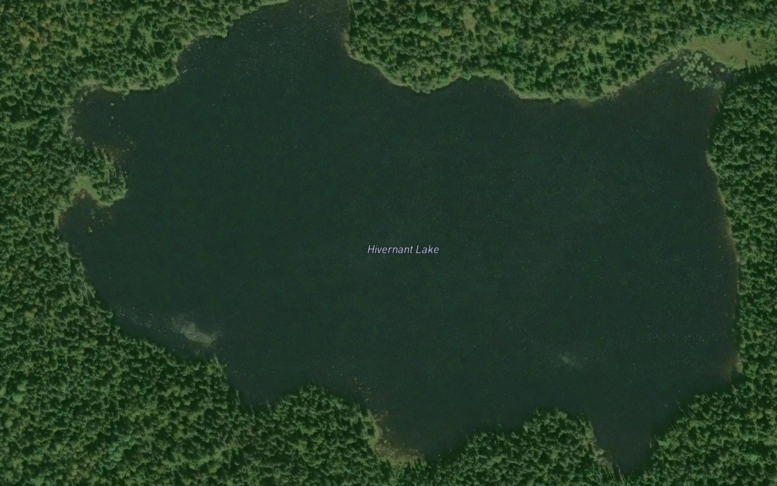 Hivernant Lake