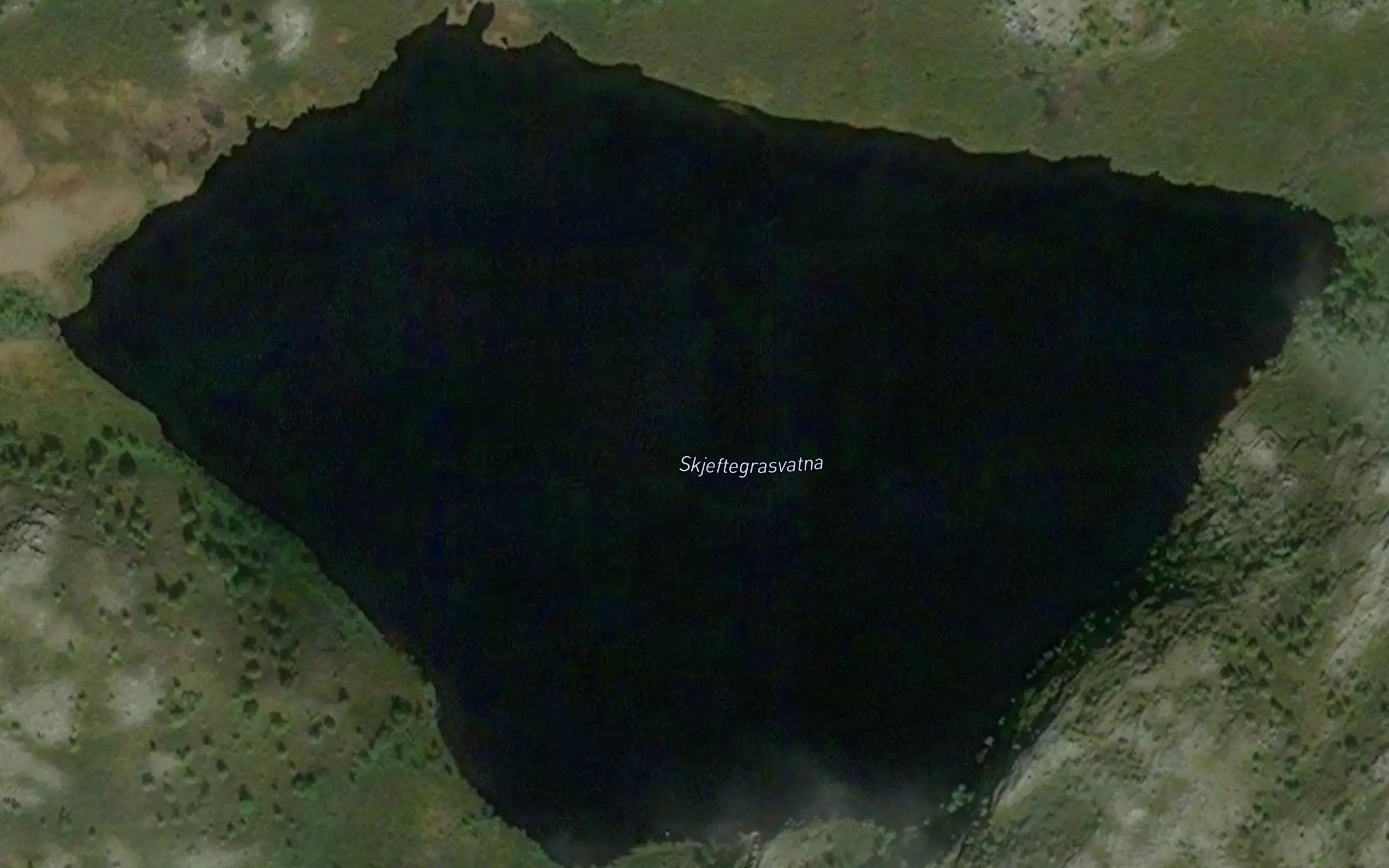Skjeftegrasvatna