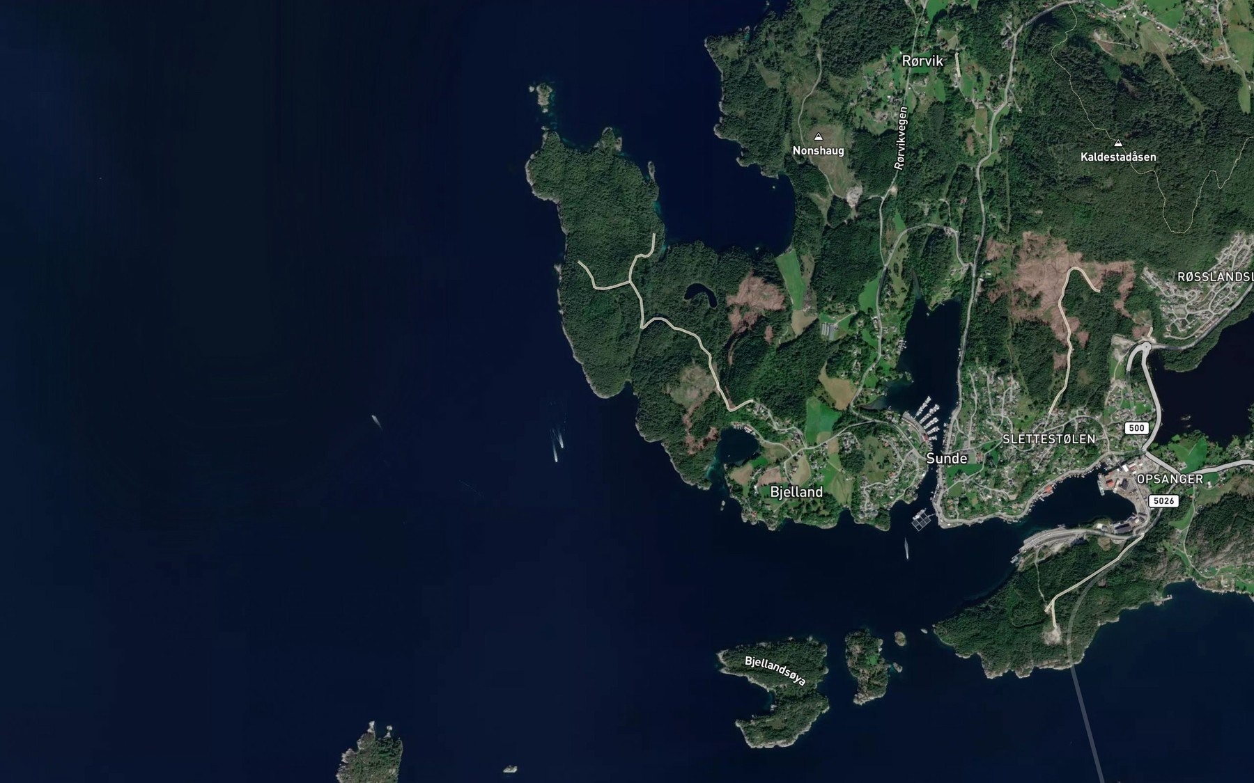 Satellite map of the Mekjesvika
