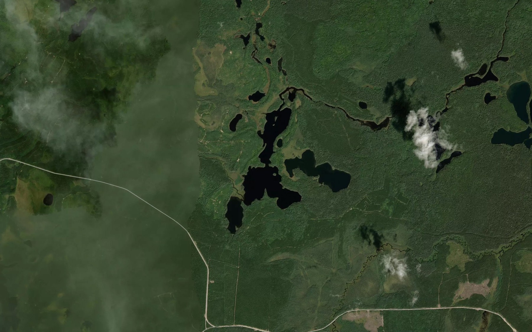 Satellite map of the Fallscamp Lake