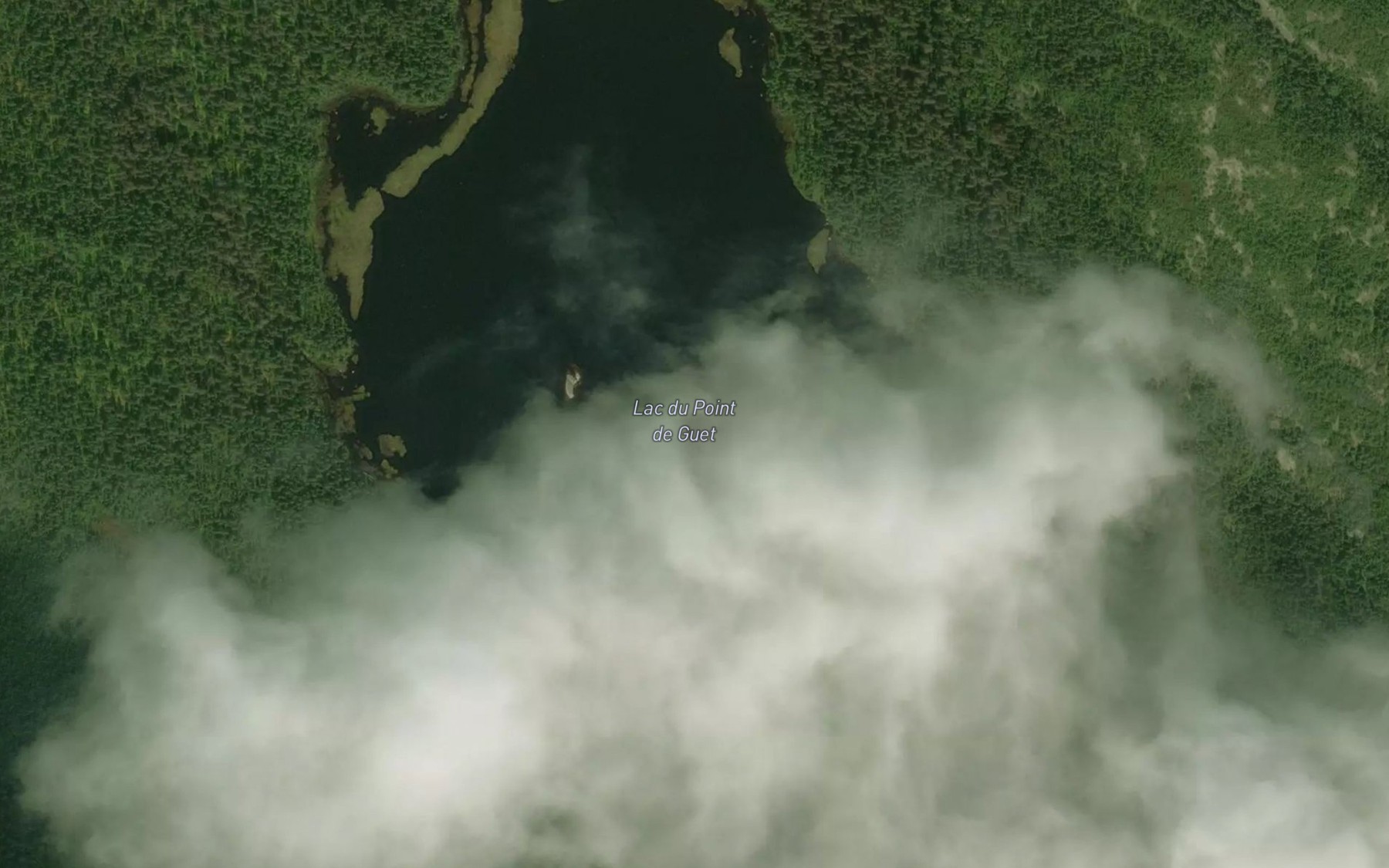 Satellite map of the Lac du Point de Guet