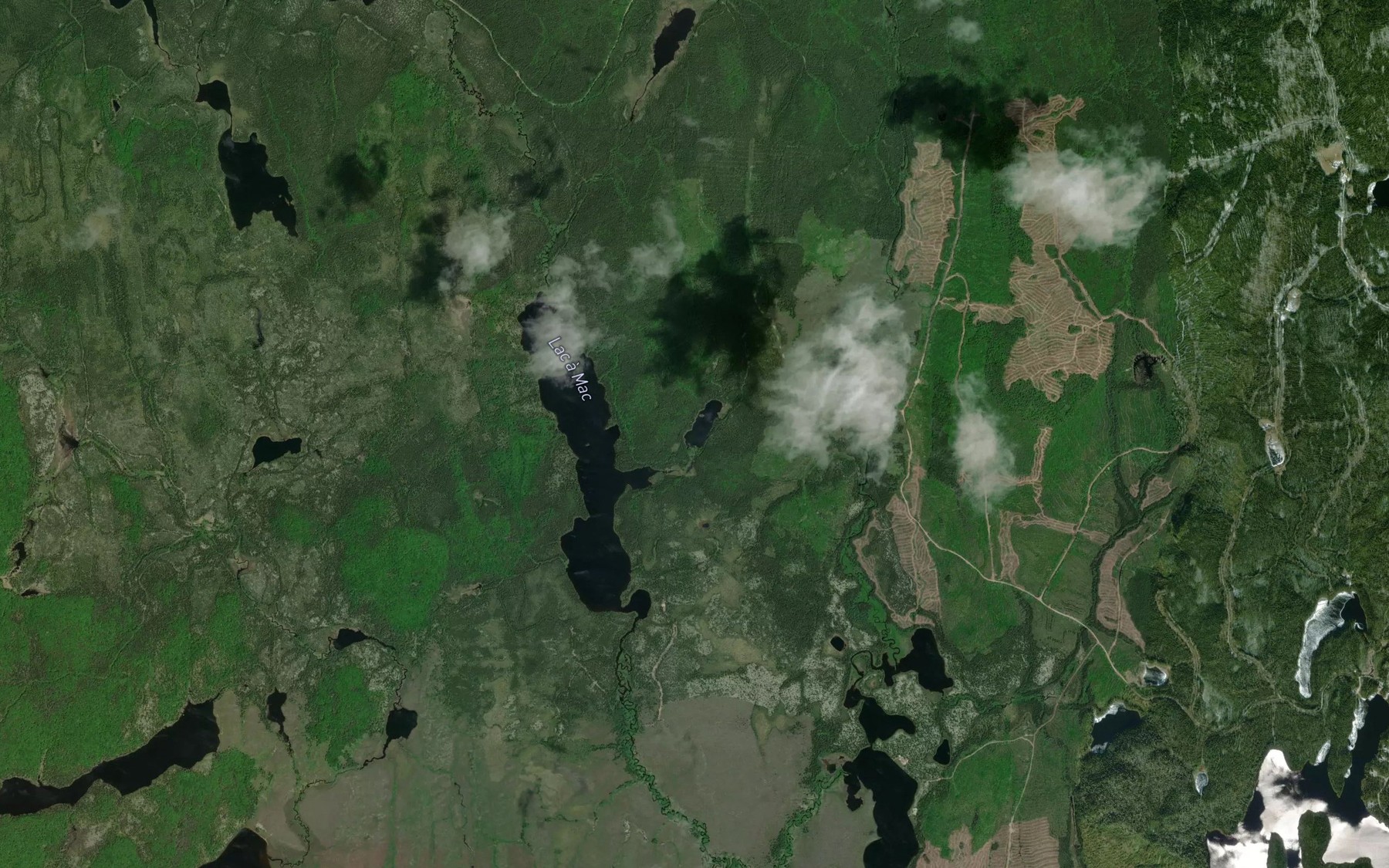 Satellite map of the Lac des Aubes