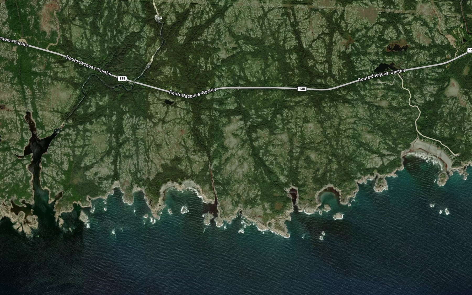 Satellite map of the Ruisseau de l'Anse a la Baleine