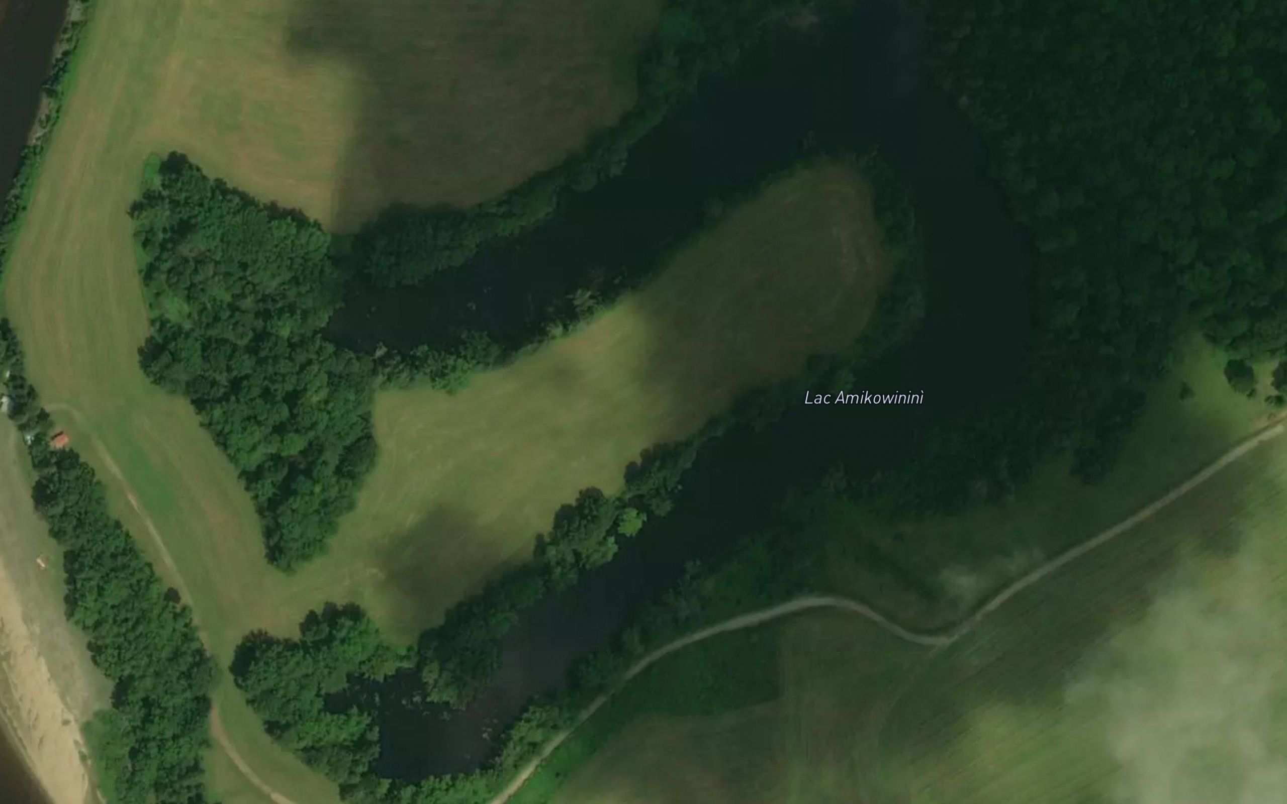 Lac Amikowinini