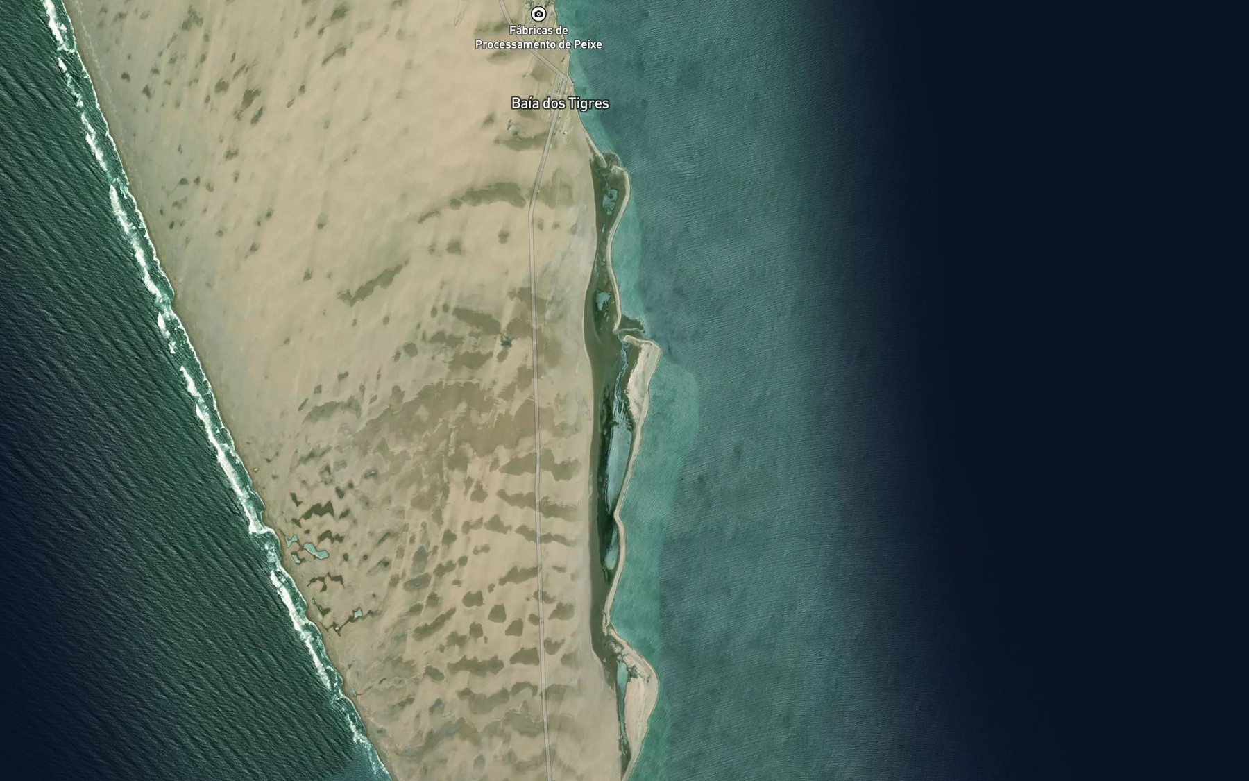 Satellite map of the Baixo da Cabeca